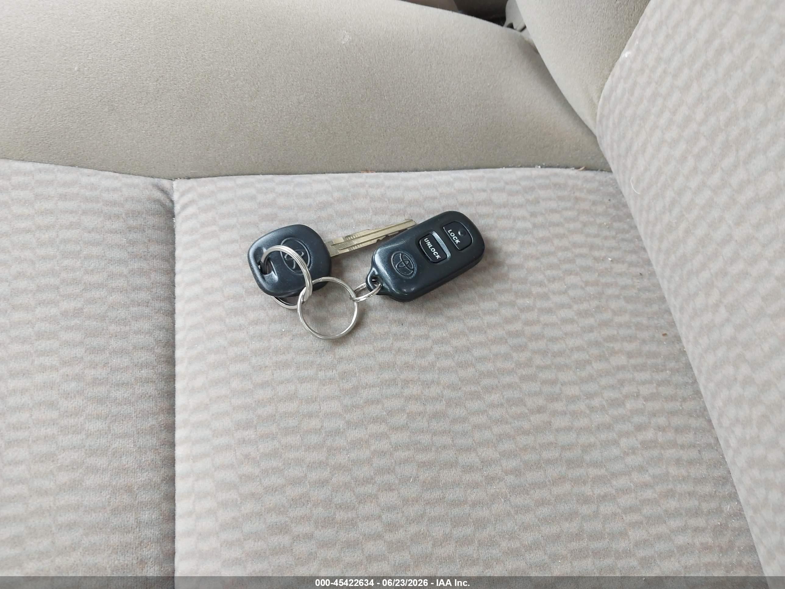 2008 Toyota Corolla Le Tan vin: 2T1BR32E48C935600