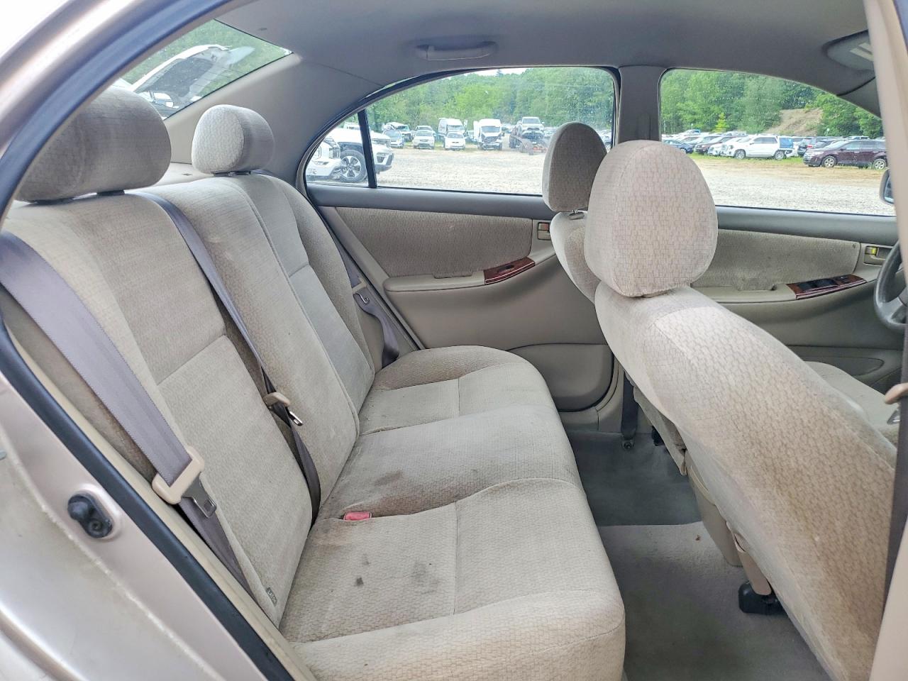2003 Toyota Corolla Le Gold vin: 2T1BR32E53C112750