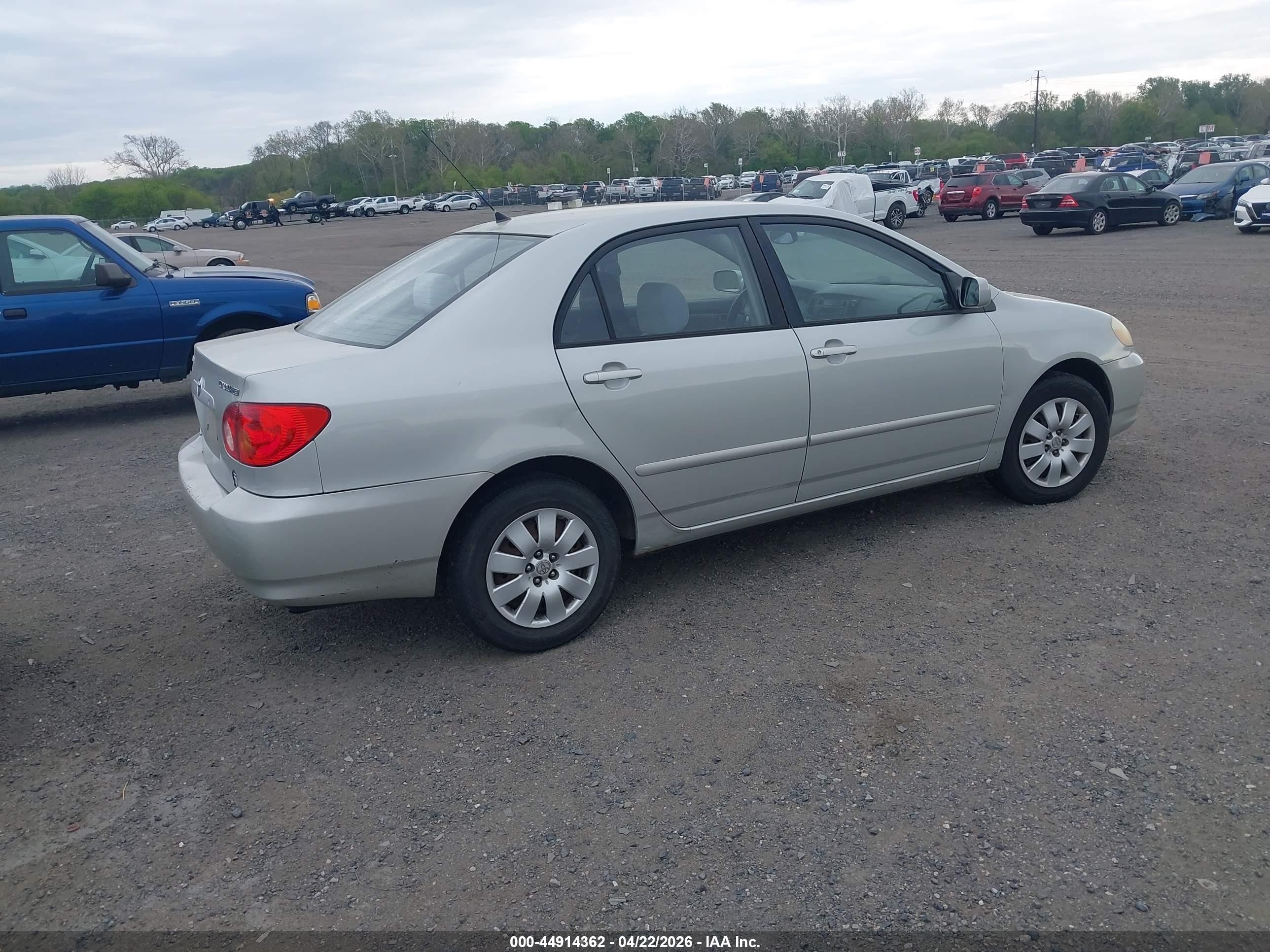 2004 Toyota Corolla Le Silver vin: 2T1BR32E54C284701