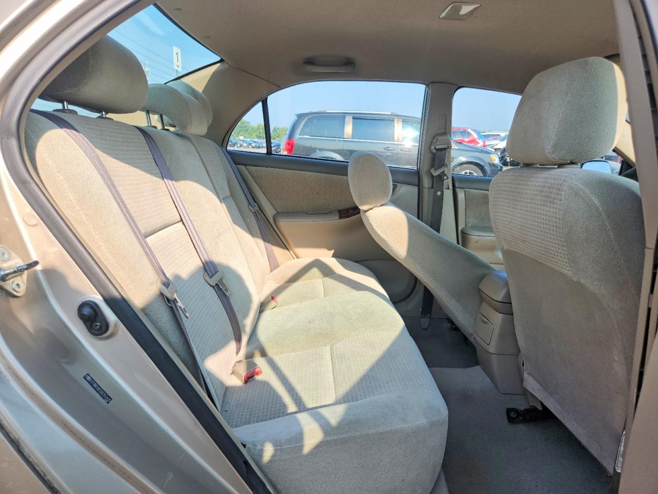 2005 Toyota Corolla Ce Бежевый vin: 2T1BR32E55C352495