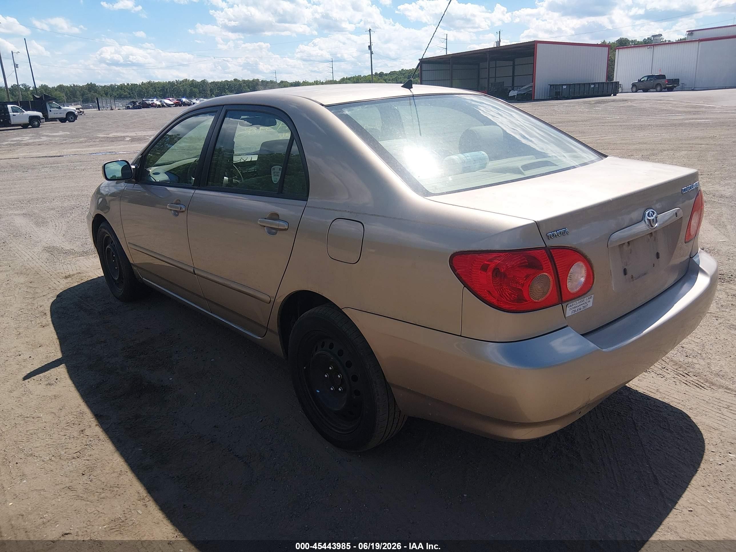 2005 Toyota Corolla Le Gold vin: 2T1BR32E55C483992