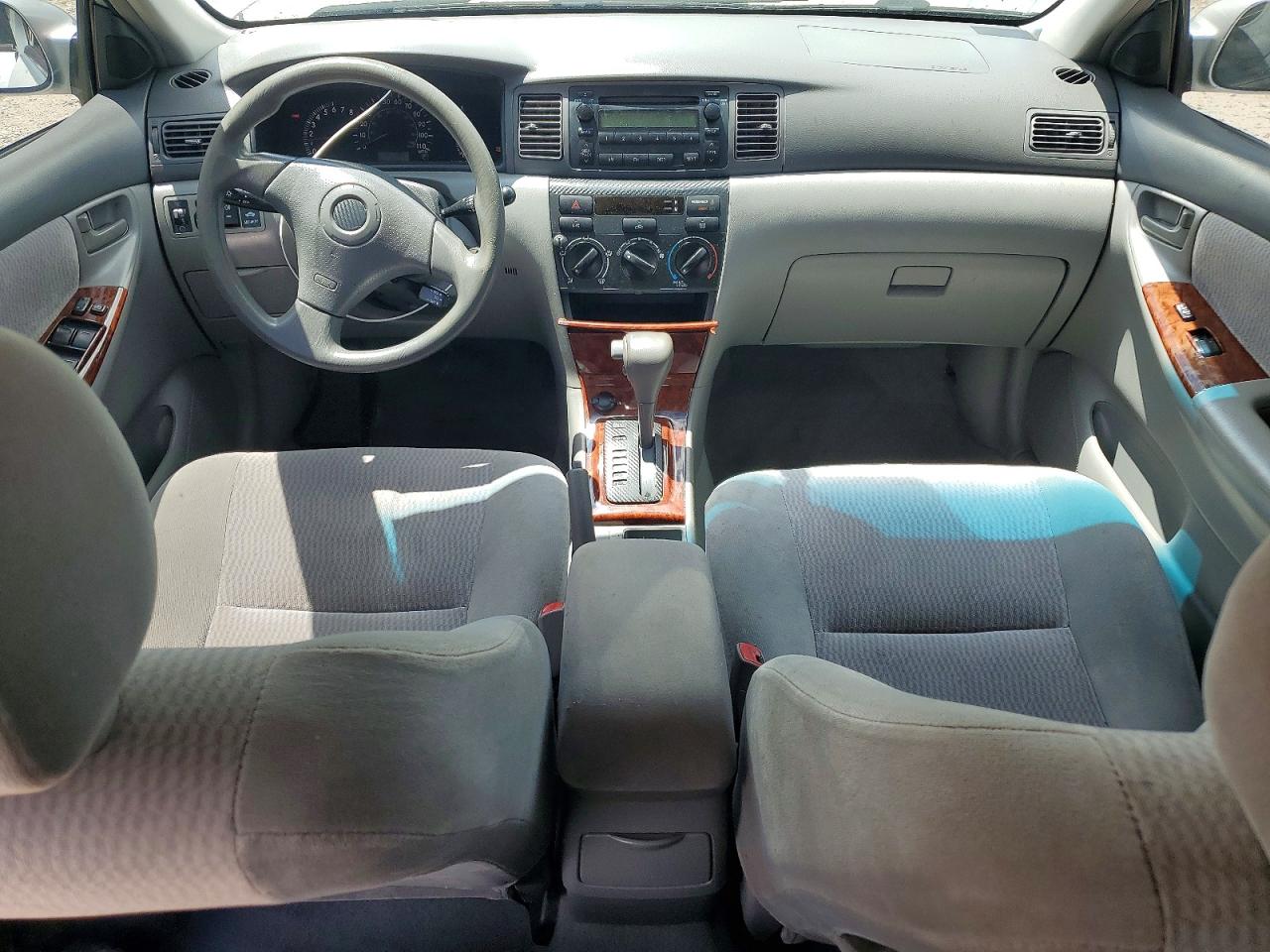 2005 Toyota Corolla Le Silver vin: 2T1BR32E55C552552