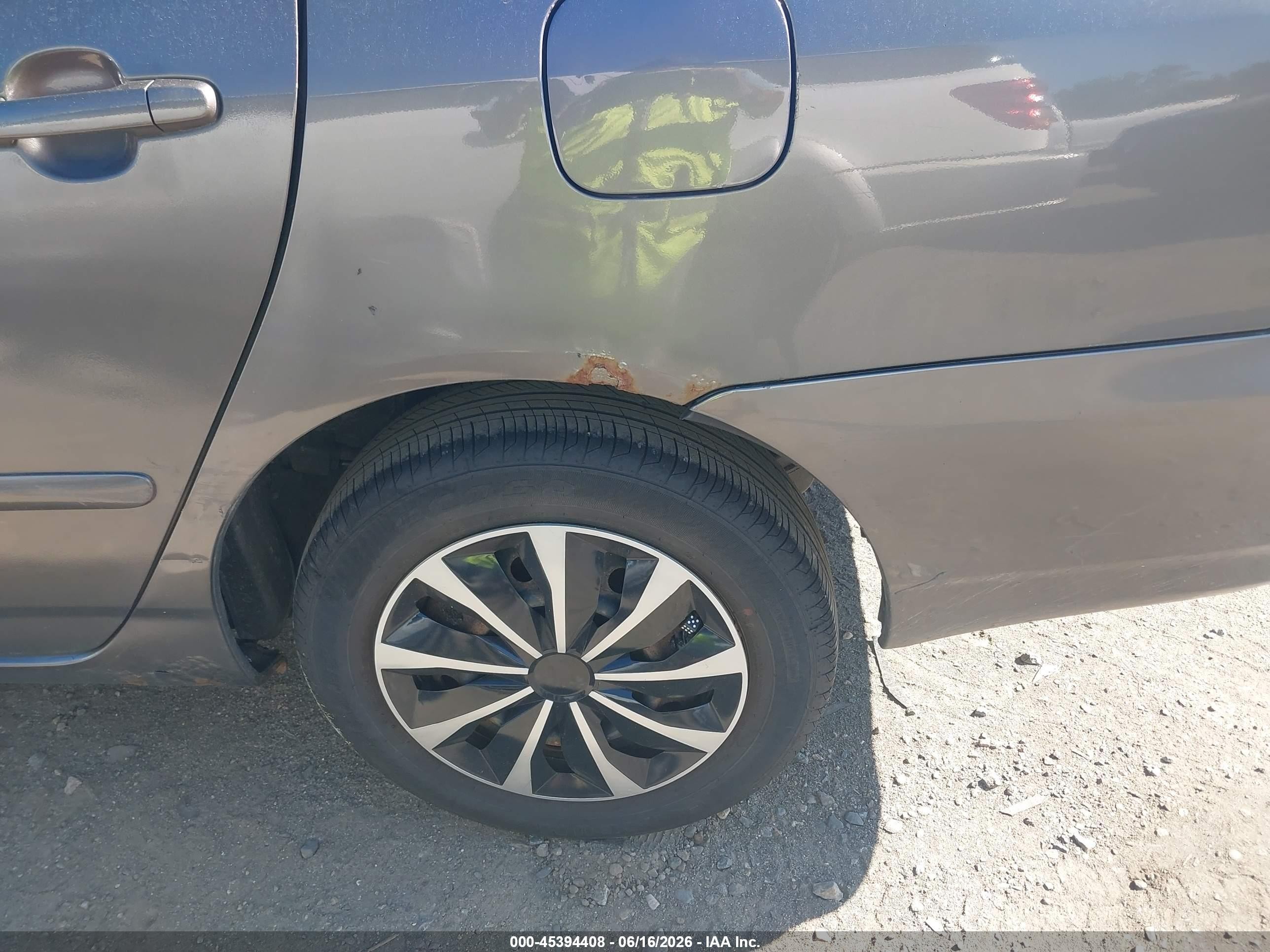 2006 Toyota Corolla Le Gray vin: 2T1BR32E56C663054