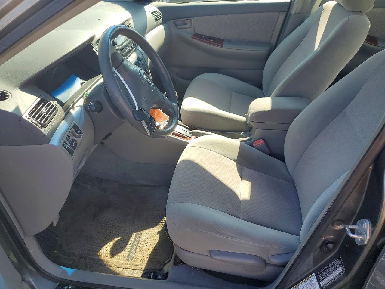 2007 Toyota Corolla Le Silver vin: 2T1BR32E57C789528