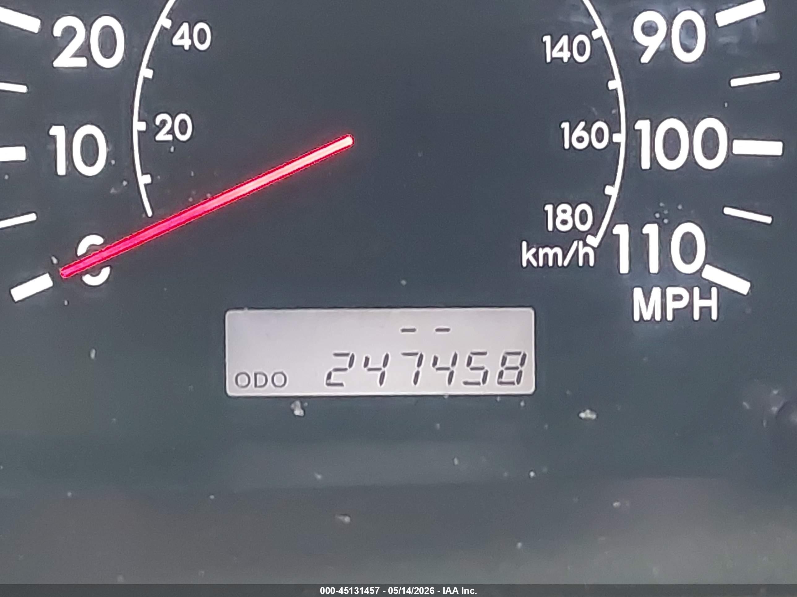 2007 Toyota Corolla Le Red vin: 2T1BR32E57C845614