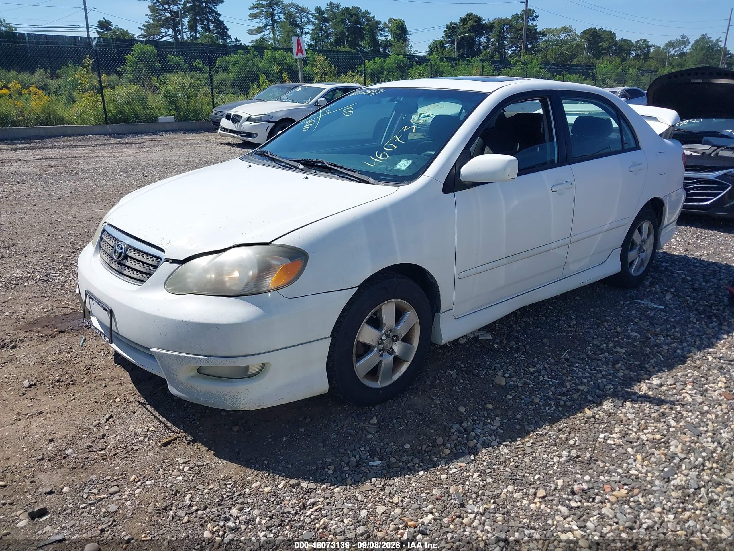 2008 Toyota Corolla S White vin: 2T1BR32E58C905005