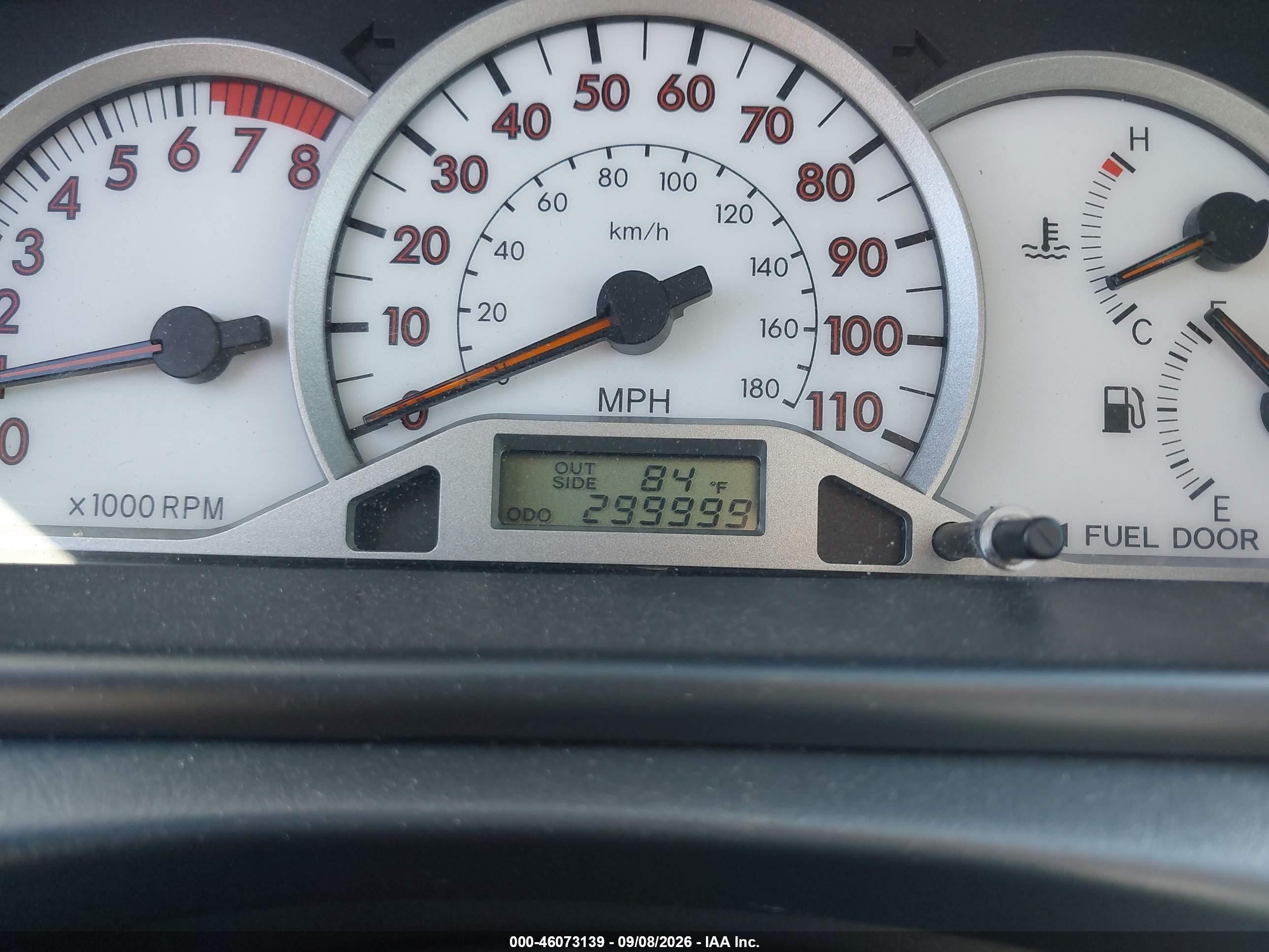 2008 Toyota Corolla S White vin: 2T1BR32E58C905005