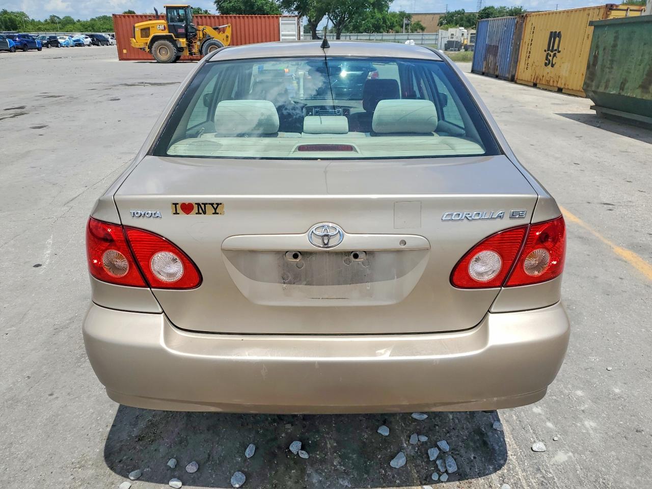 2008 Toyota Corolla Le Gold vin: 2T1BR32E58C907403