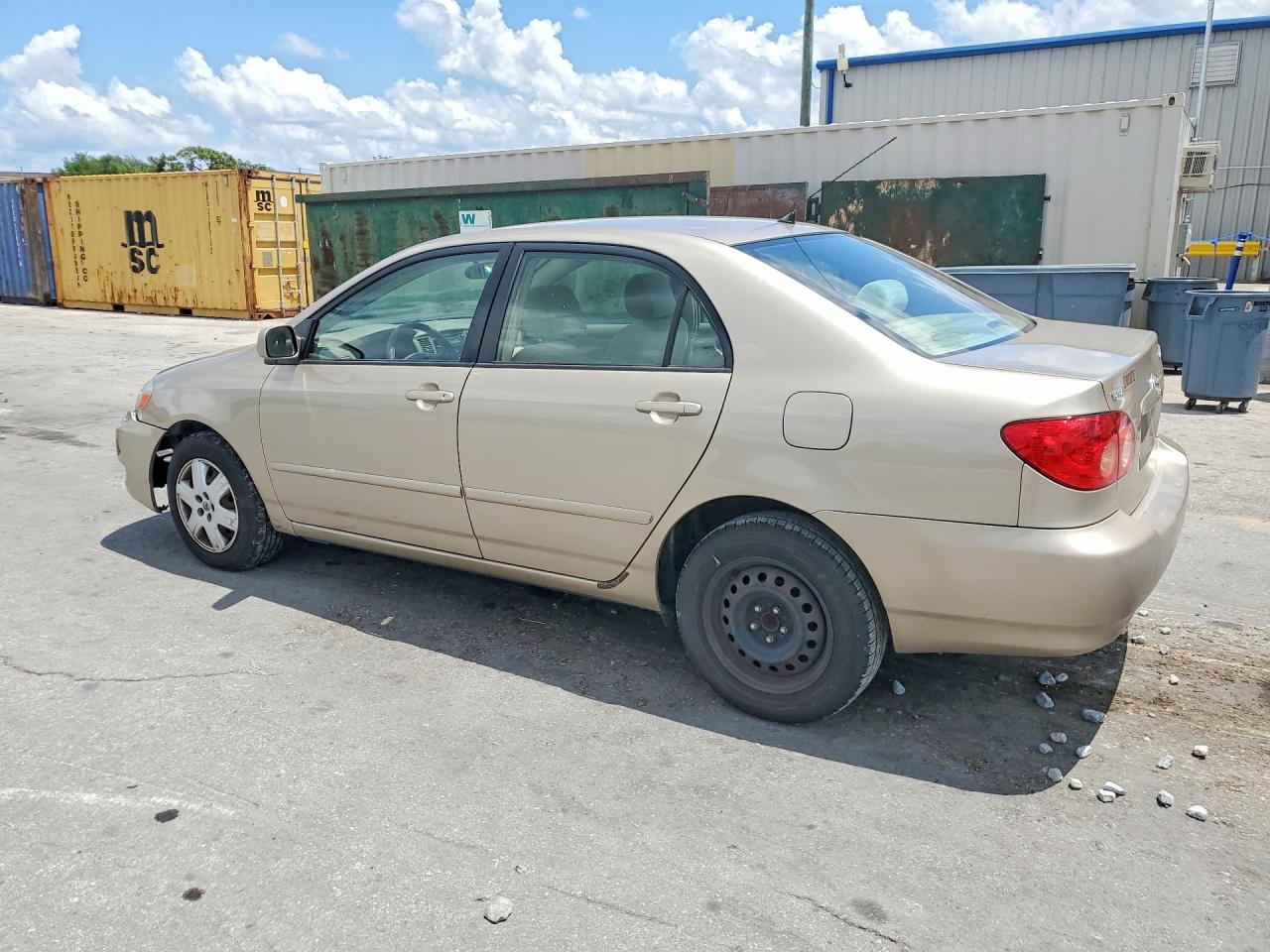 2008 Toyota Corolla Le Gold vin: 2T1BR32E58C907403