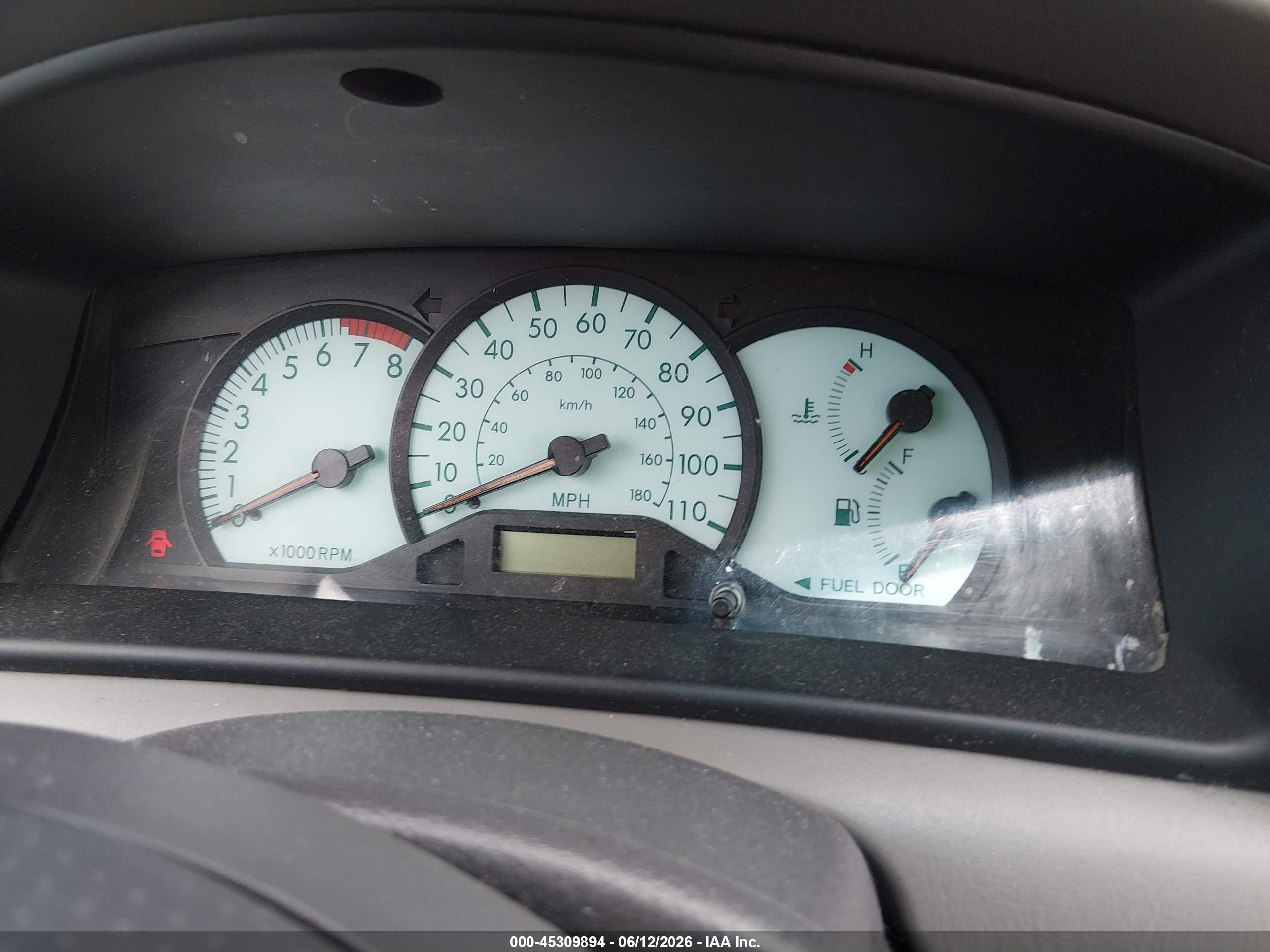 2004 Toyota Corolla Le Gray vin: 2T1BR32E64C170366