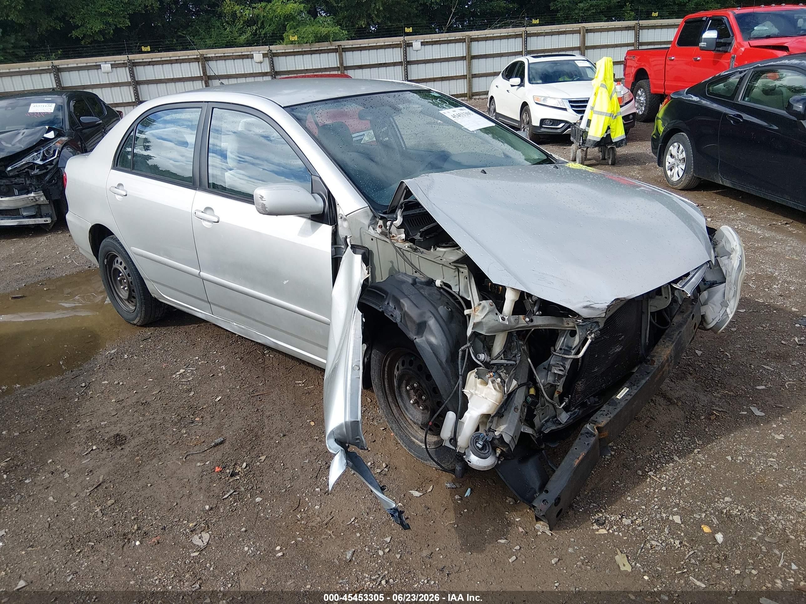 2004 Toyota Corolla Le Silver vin: 2T1BR32E64C234874