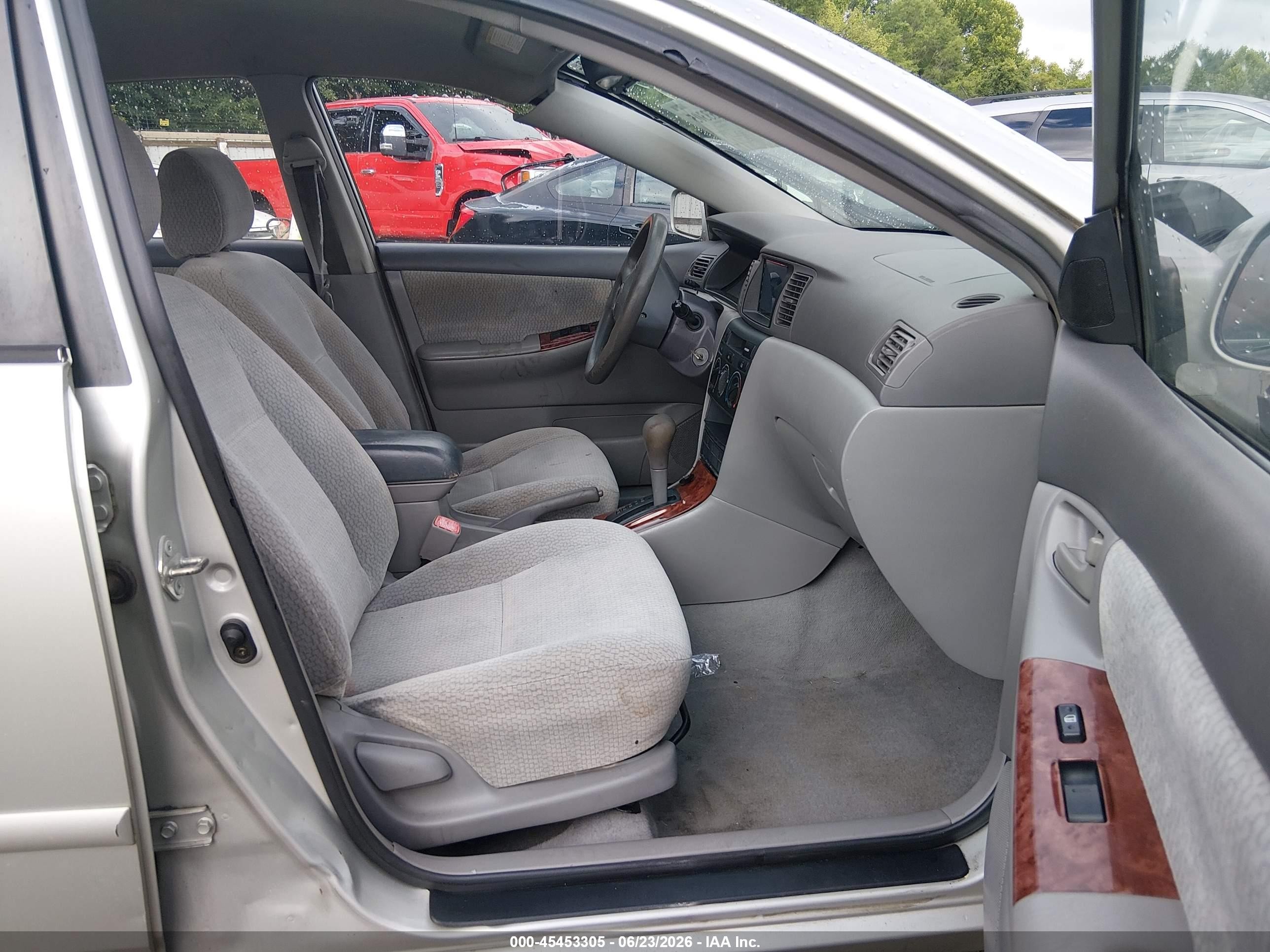 2004 Toyota Corolla Le Silver vin: 2T1BR32E64C234874