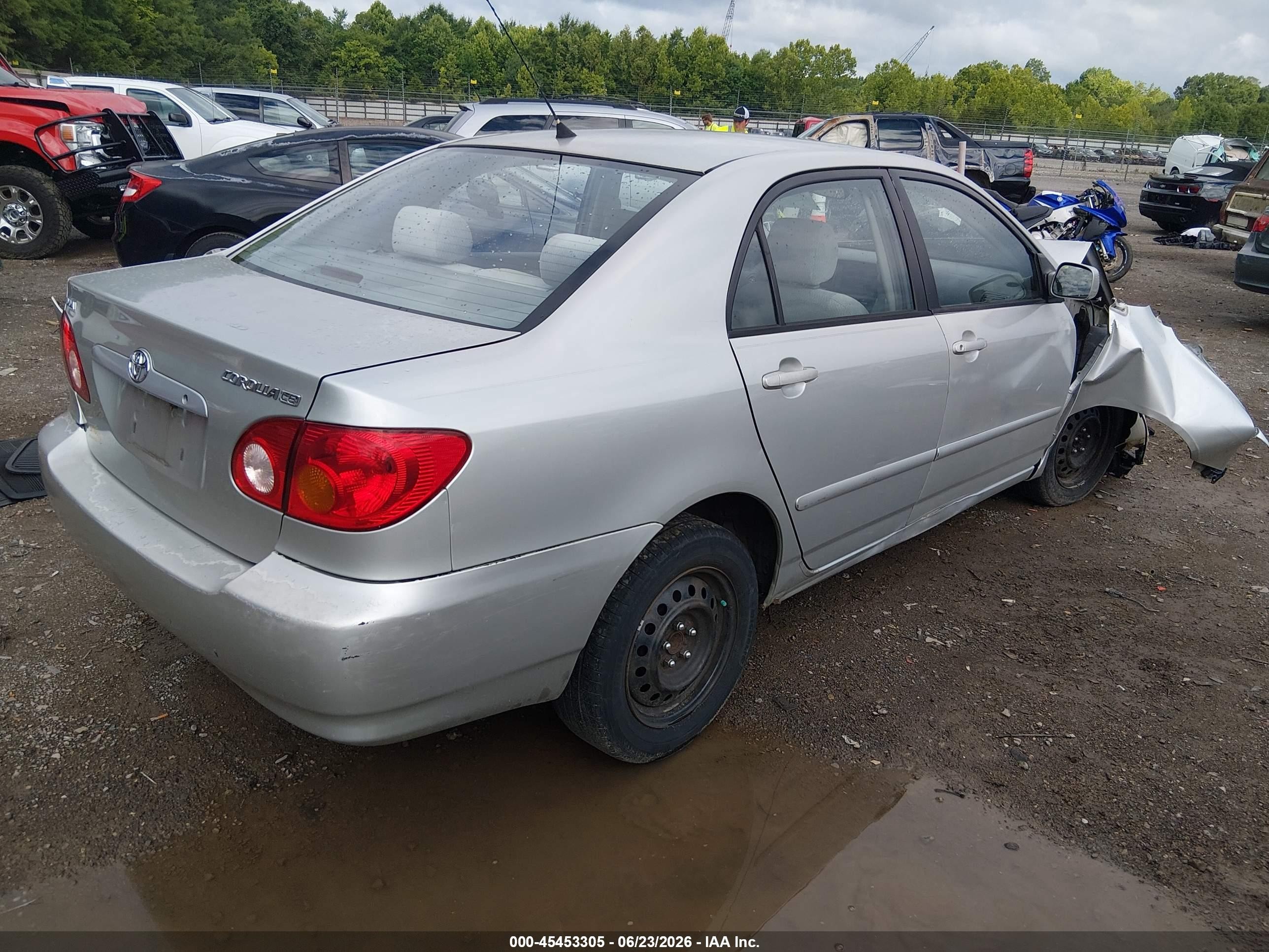 2004 Toyota Corolla Le Silver vin: 2T1BR32E64C234874