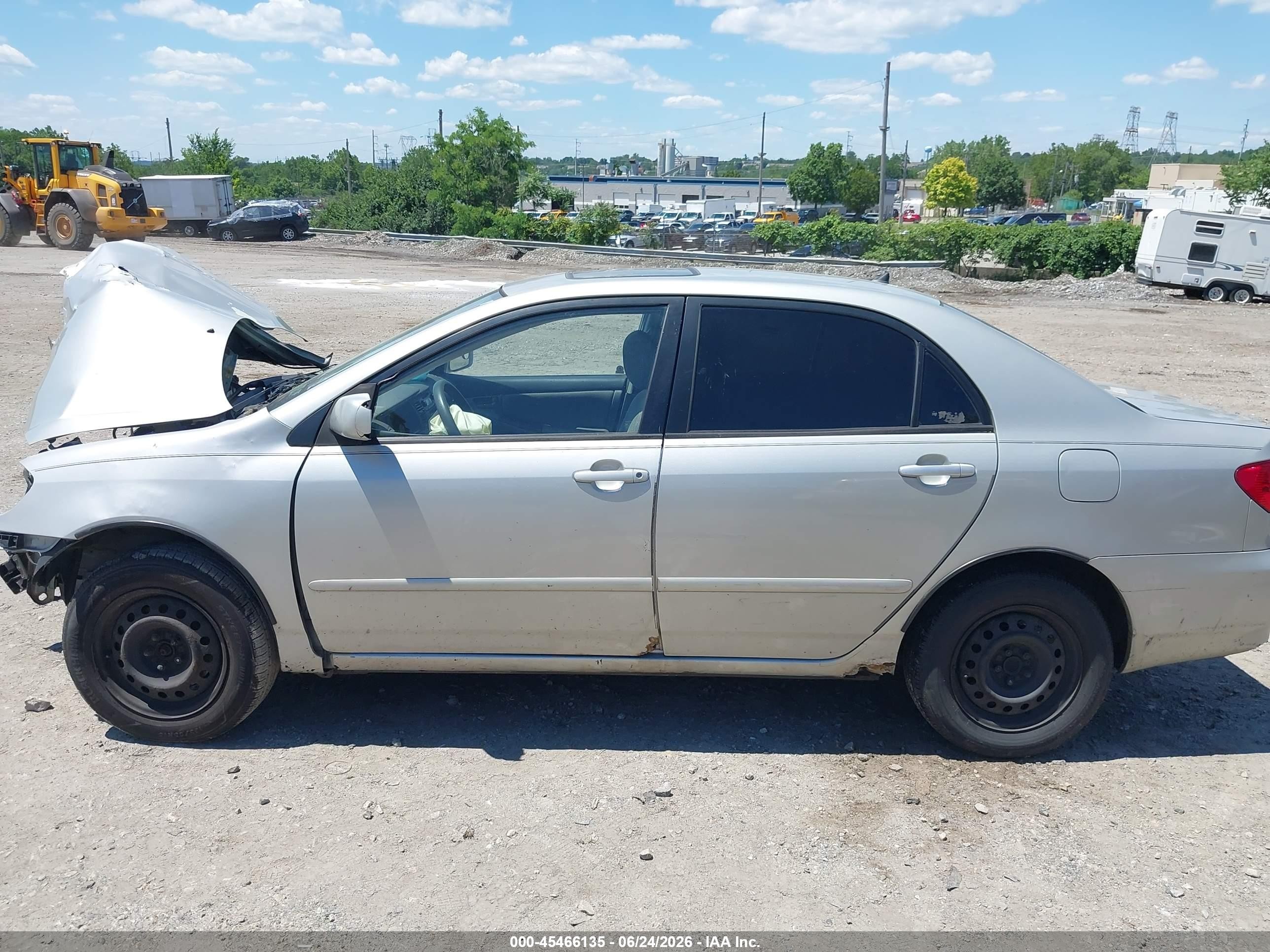 2004 Toyota Corolla Le Silver vin: 2T1BR32E64C255191