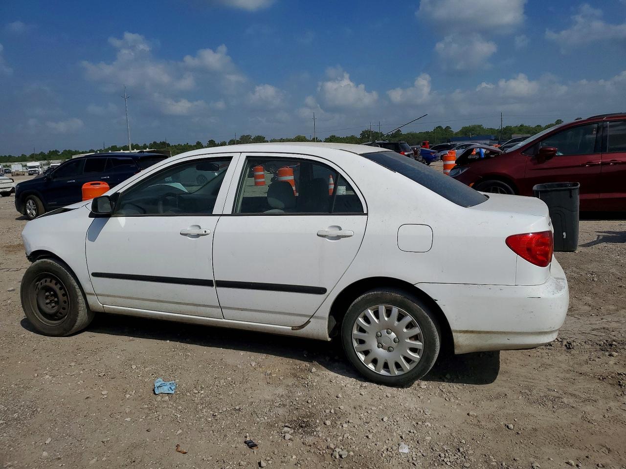 2004 Toyota Corolla Ce White vin: 2T1BR32E64C256504