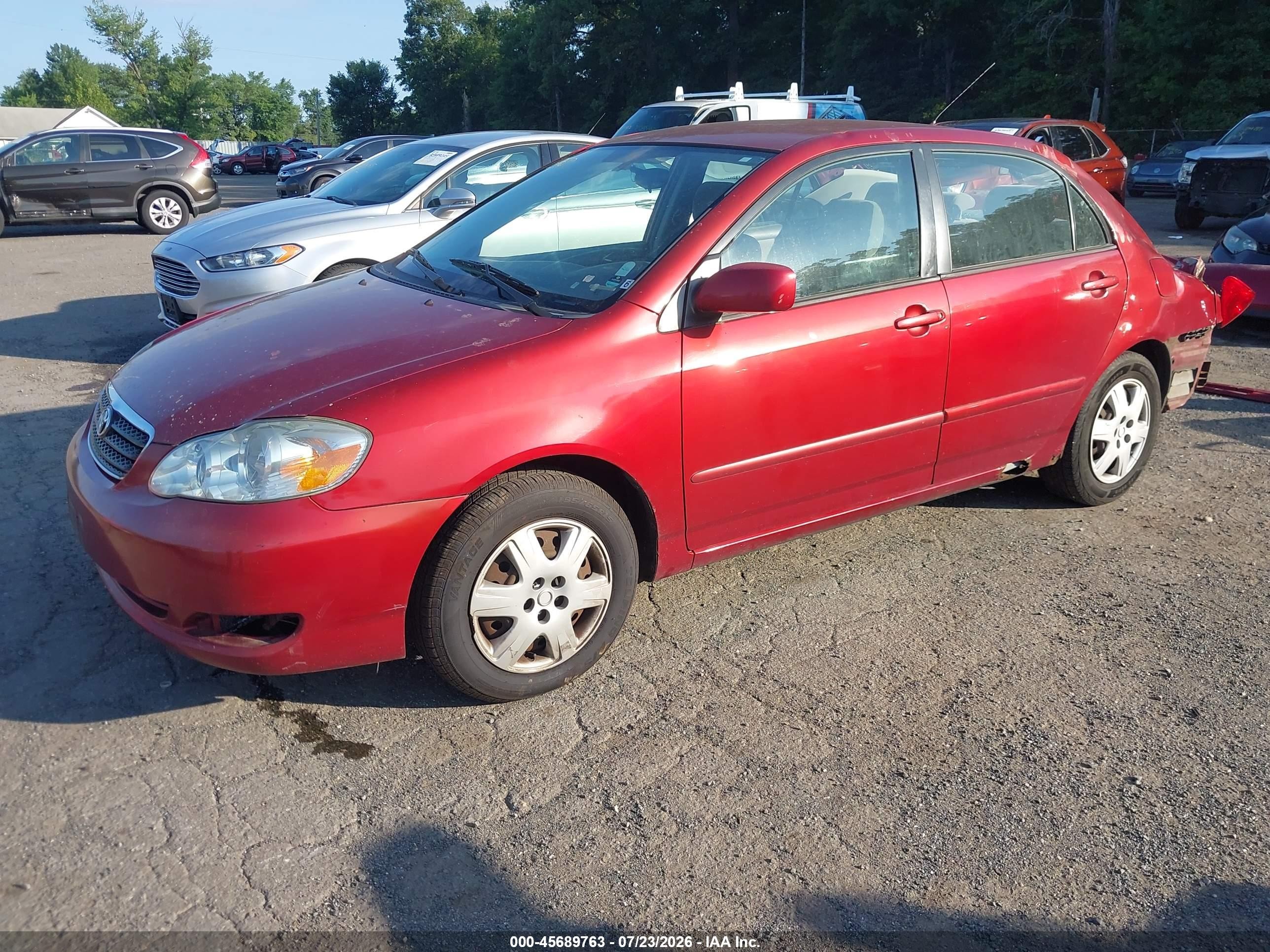 2005 Toyota Corolla Le Red vin: 2T1BR32E65C371184