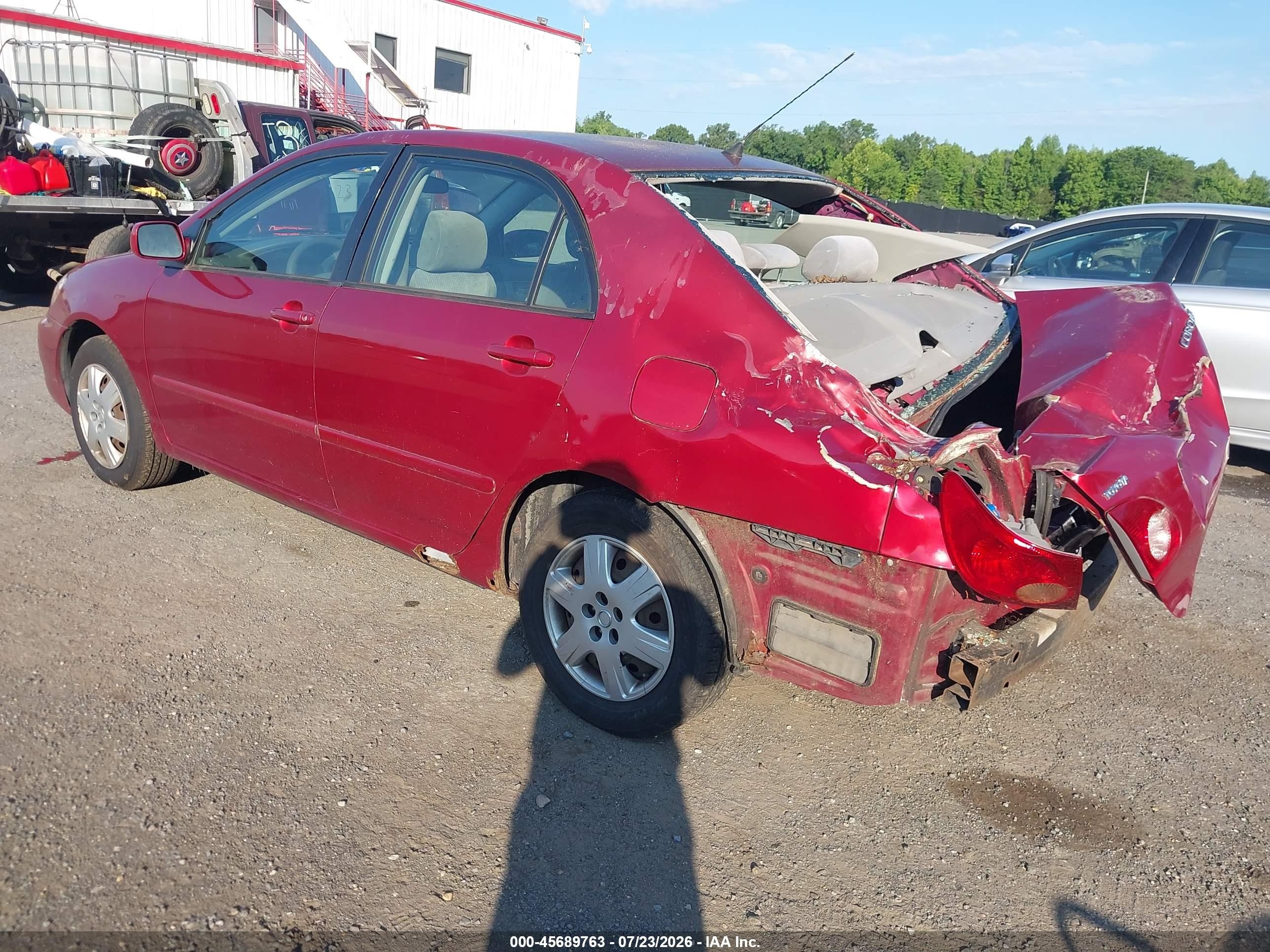 2005 Toyota Corolla Le Red vin: 2T1BR32E65C371184