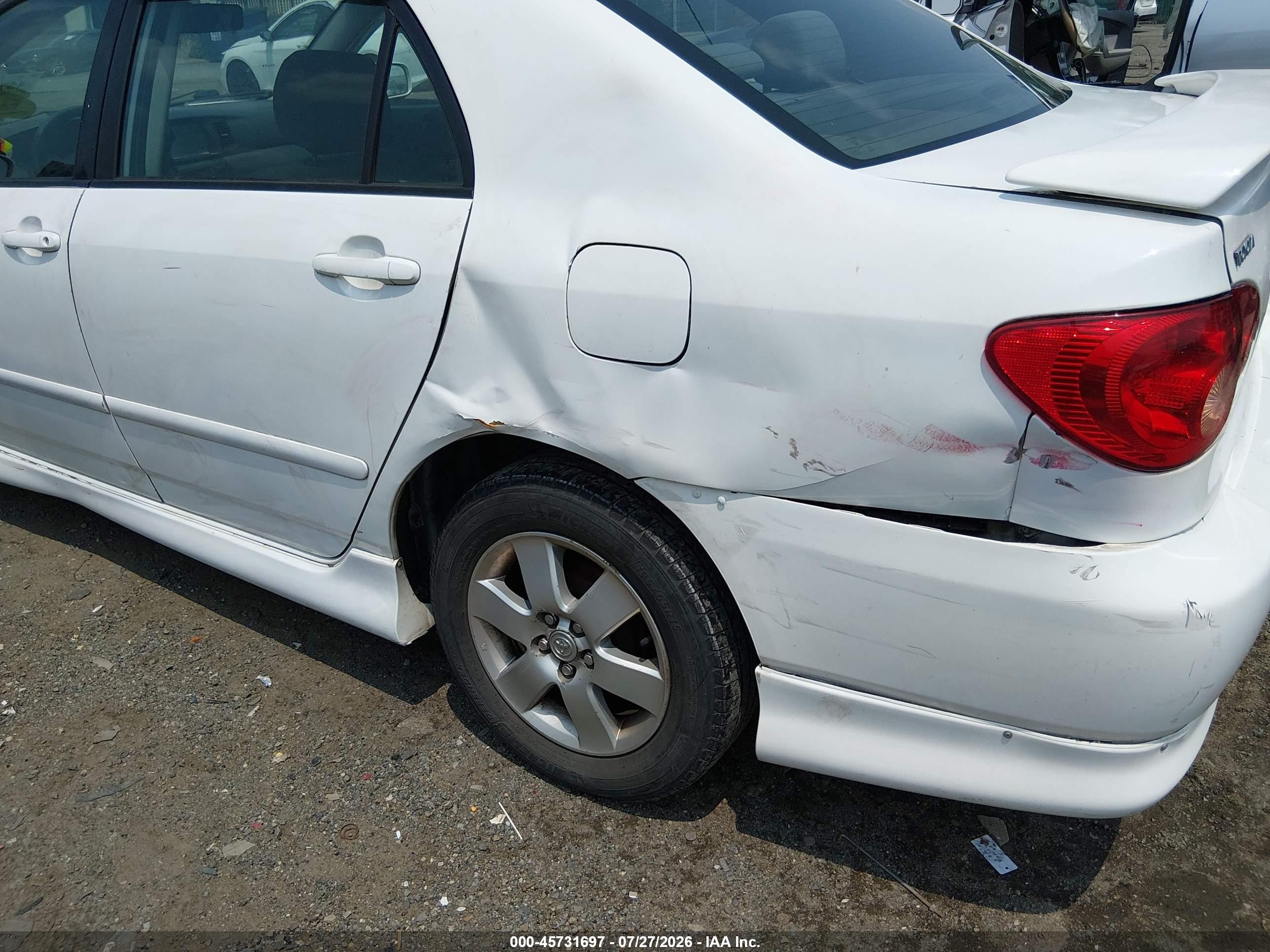 2005 Toyota Corolla S White vin: 2T1BR32E65C403888