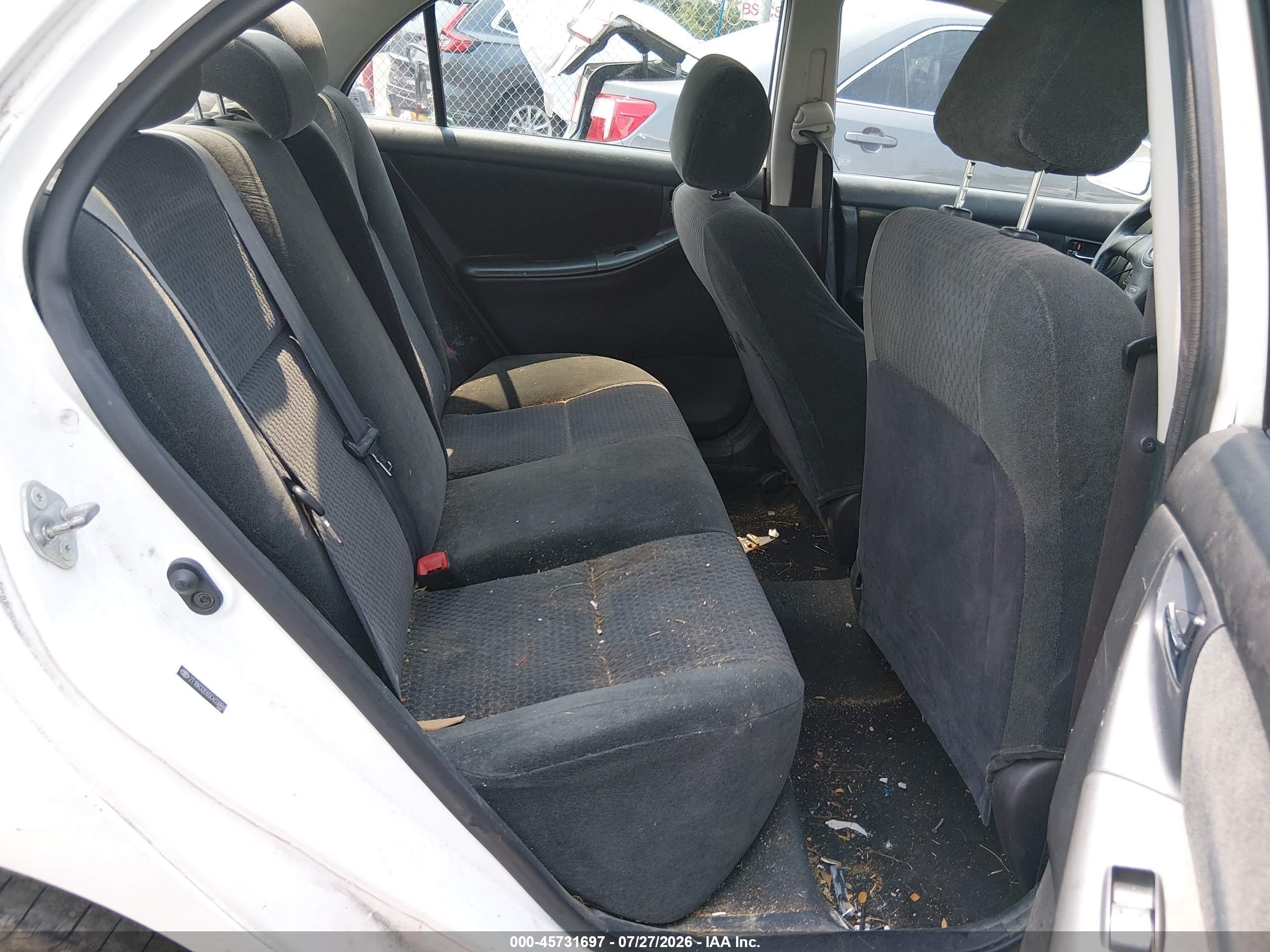 2005 Toyota Corolla S White vin: 2T1BR32E65C403888