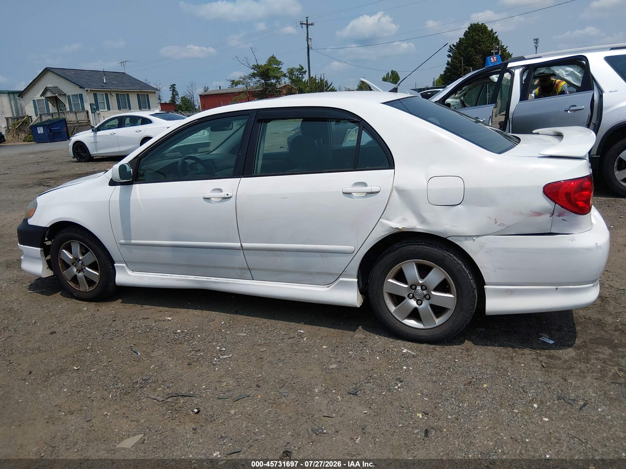 2005 Toyota Corolla S White vin: 2T1BR32E65C403888