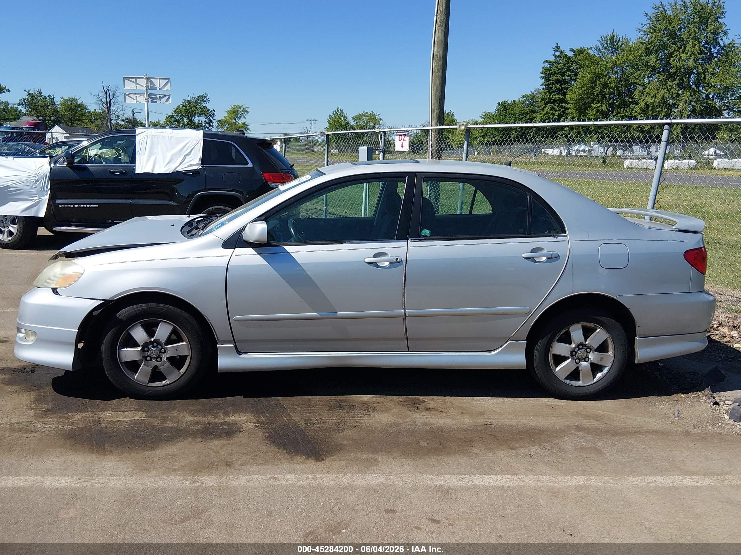 2005 Toyota Corolla S Silver vin: 2T1BR32E65C431447