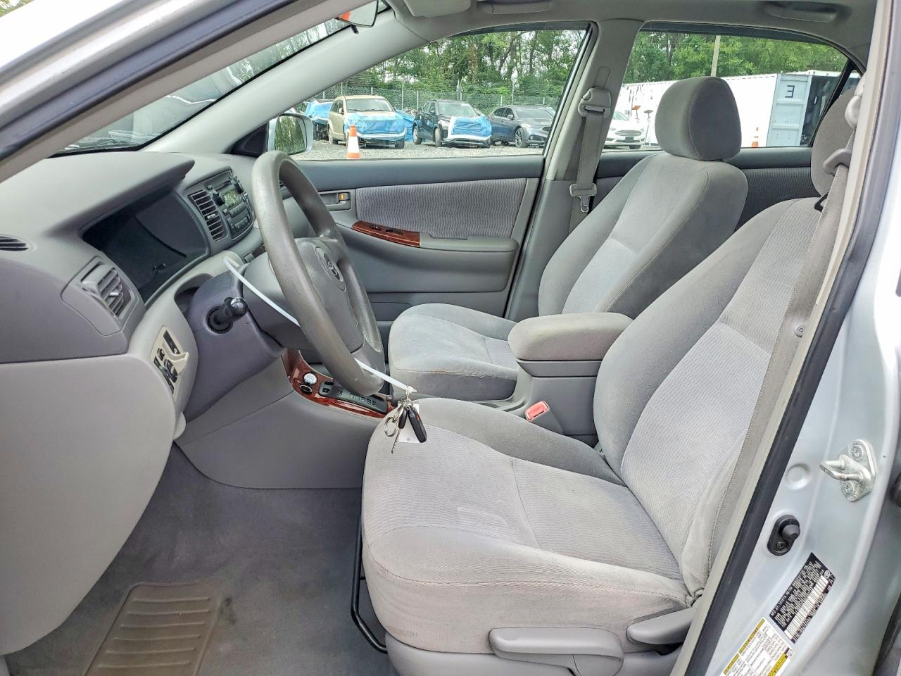 2005 Toyota Corolla Le Silver vin: 2T1BR32E65C467770