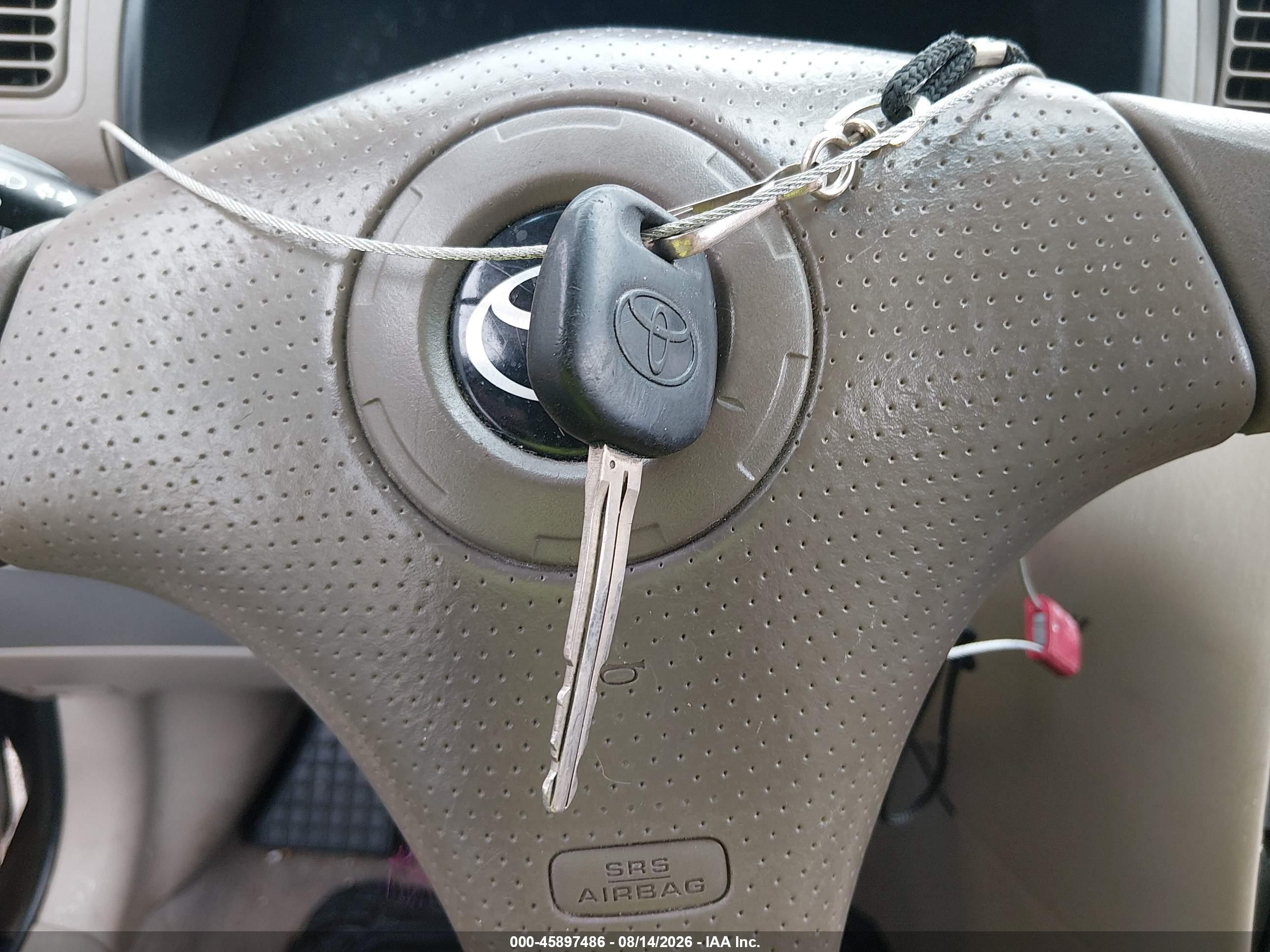 2005 Toyota Corolla Le Beige vin: 2T1BR32E65C485430