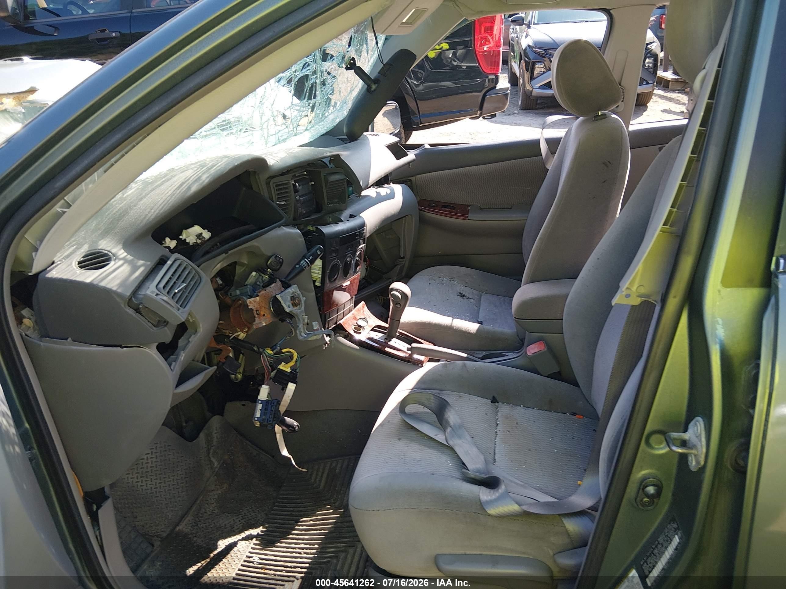 2005 Toyota Corolla Le Green vin: 2T1BR32E65C487016