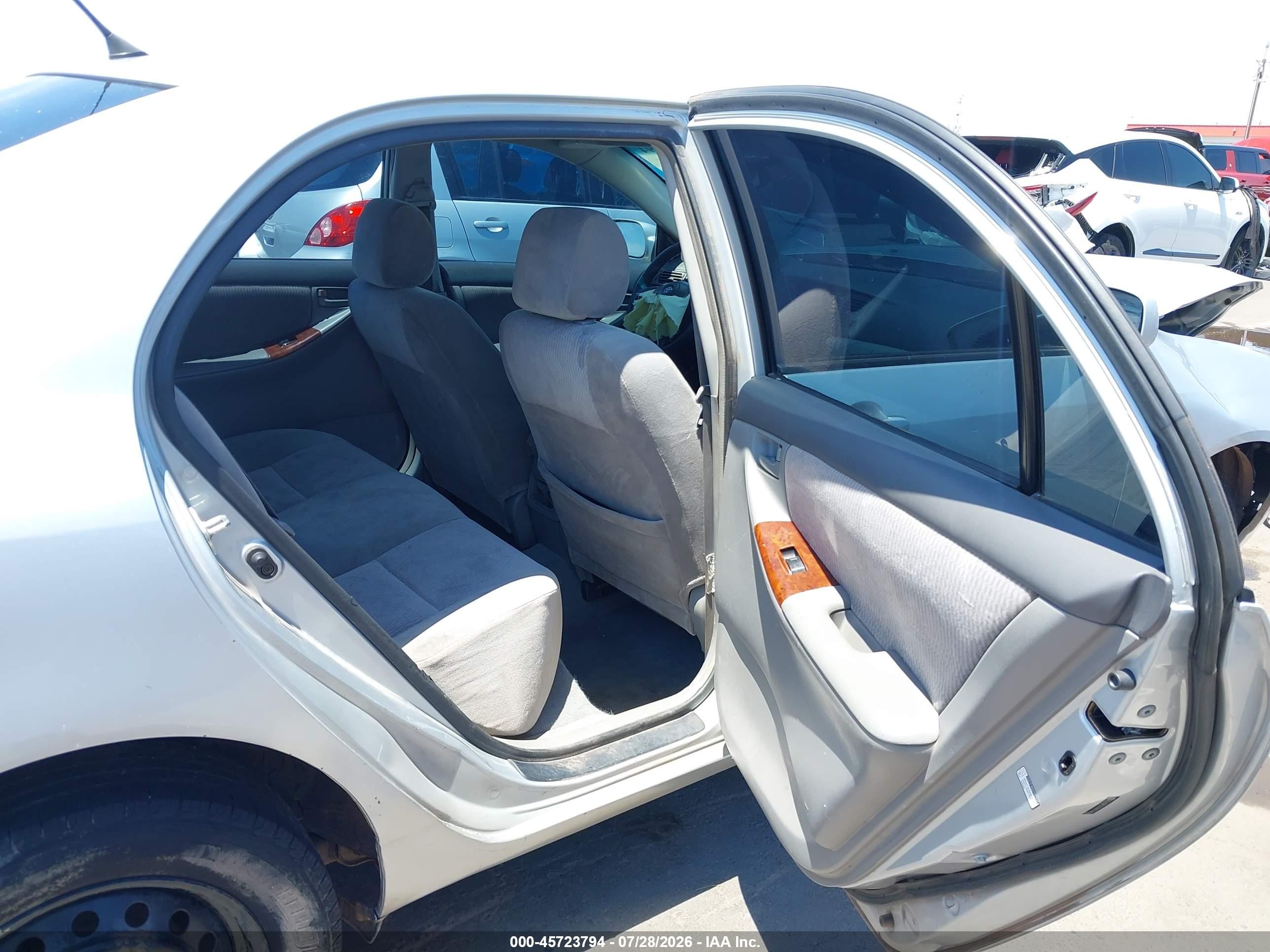 2006 Toyota Corolla Le Silver vin: 2T1BR32E66C559074