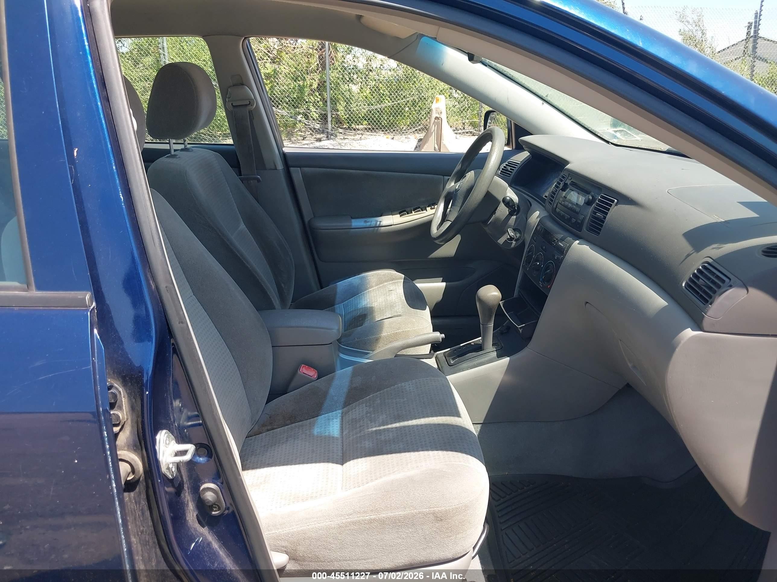 2006 Toyota Corolla Ce Blue vin: 2T1BR32E66C568566