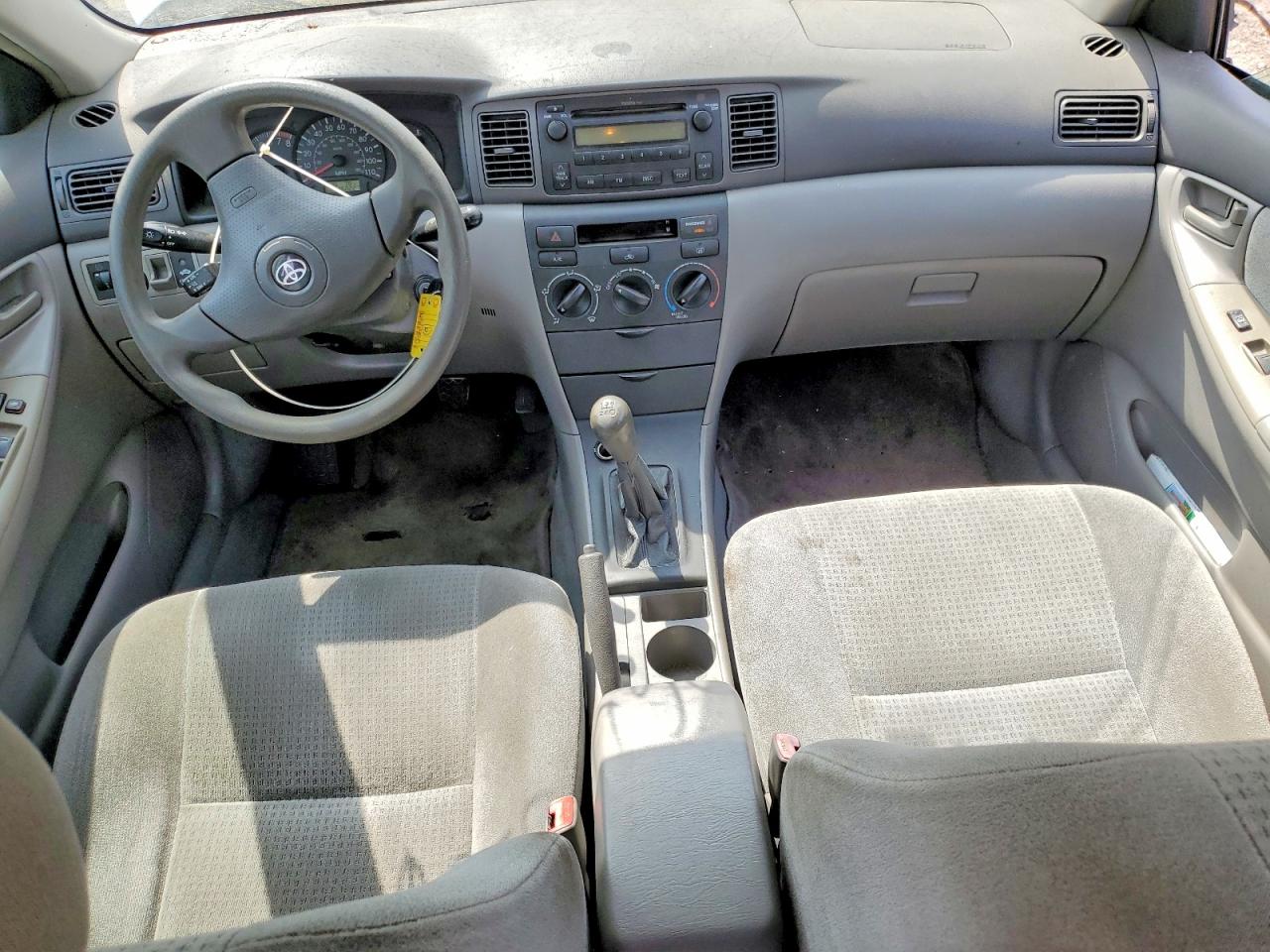 2006 Toyota Corolla Ce White vin: 2T1BR32E66C641757