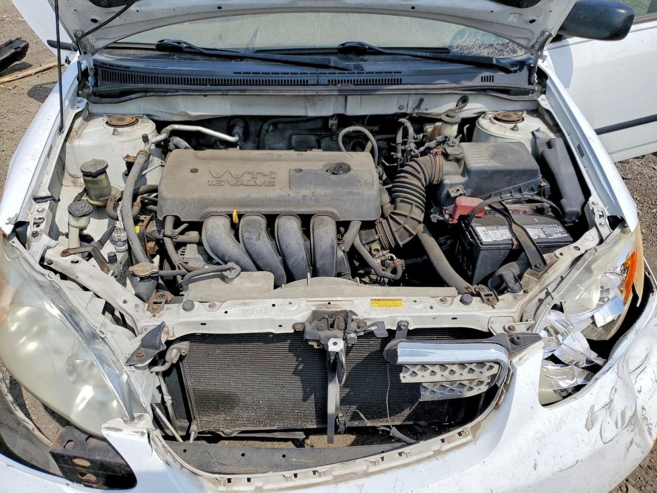 2006 Toyota Corolla Ce White vin: 2T1BR32E66C641757