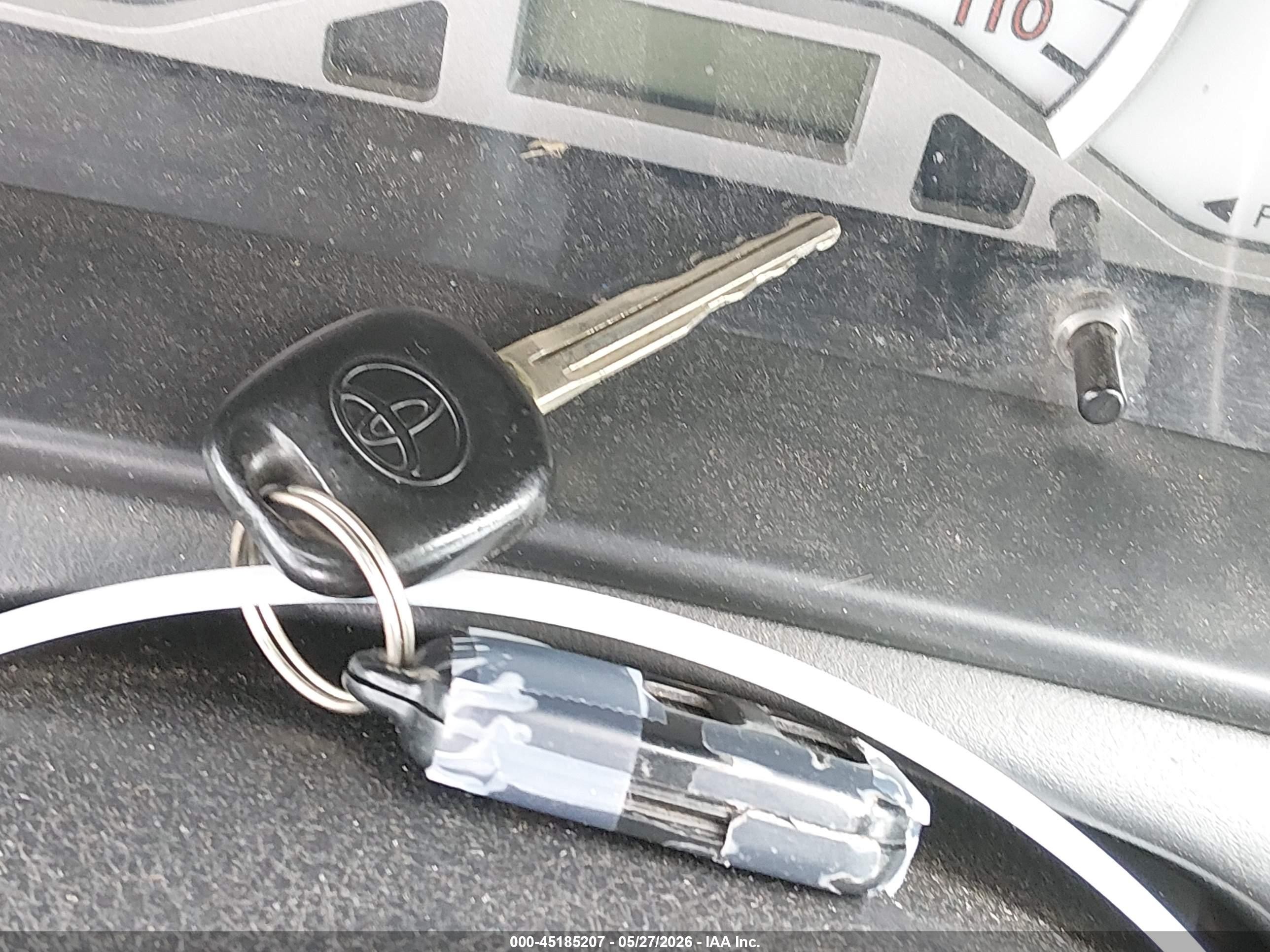 2007 Toyota Corolla S Серебряный vin: 2T1BR32E67C719309