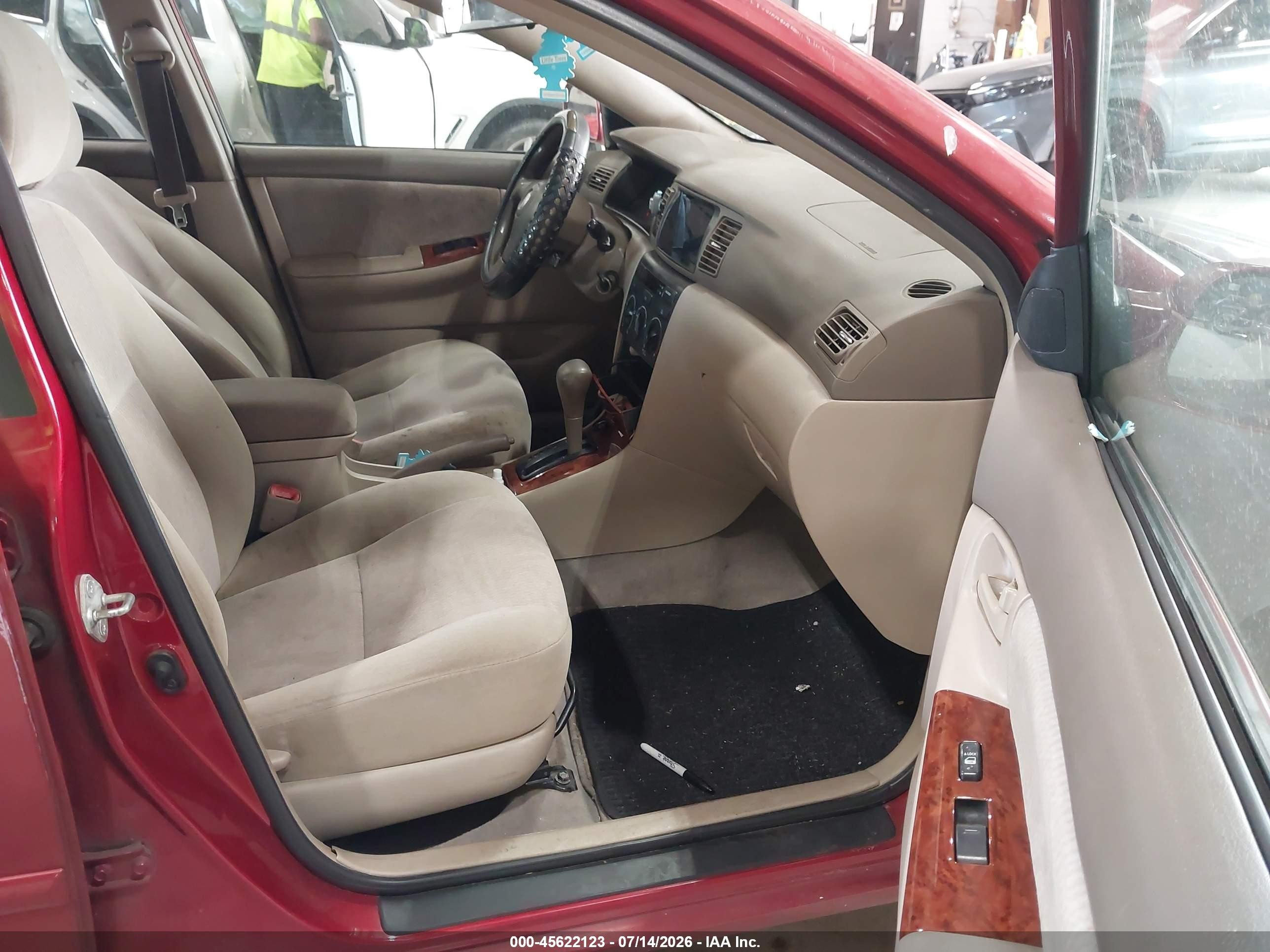 2007 Toyota Corolla Le Red vin: 2T1BR32E67C742220