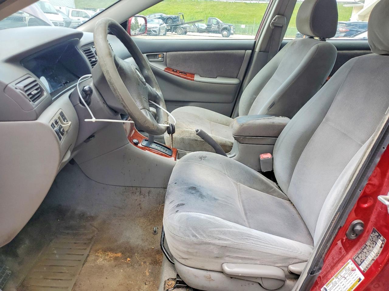 2007 Toyota Corolla Le Red vin: 2T1BR32E67C846237
