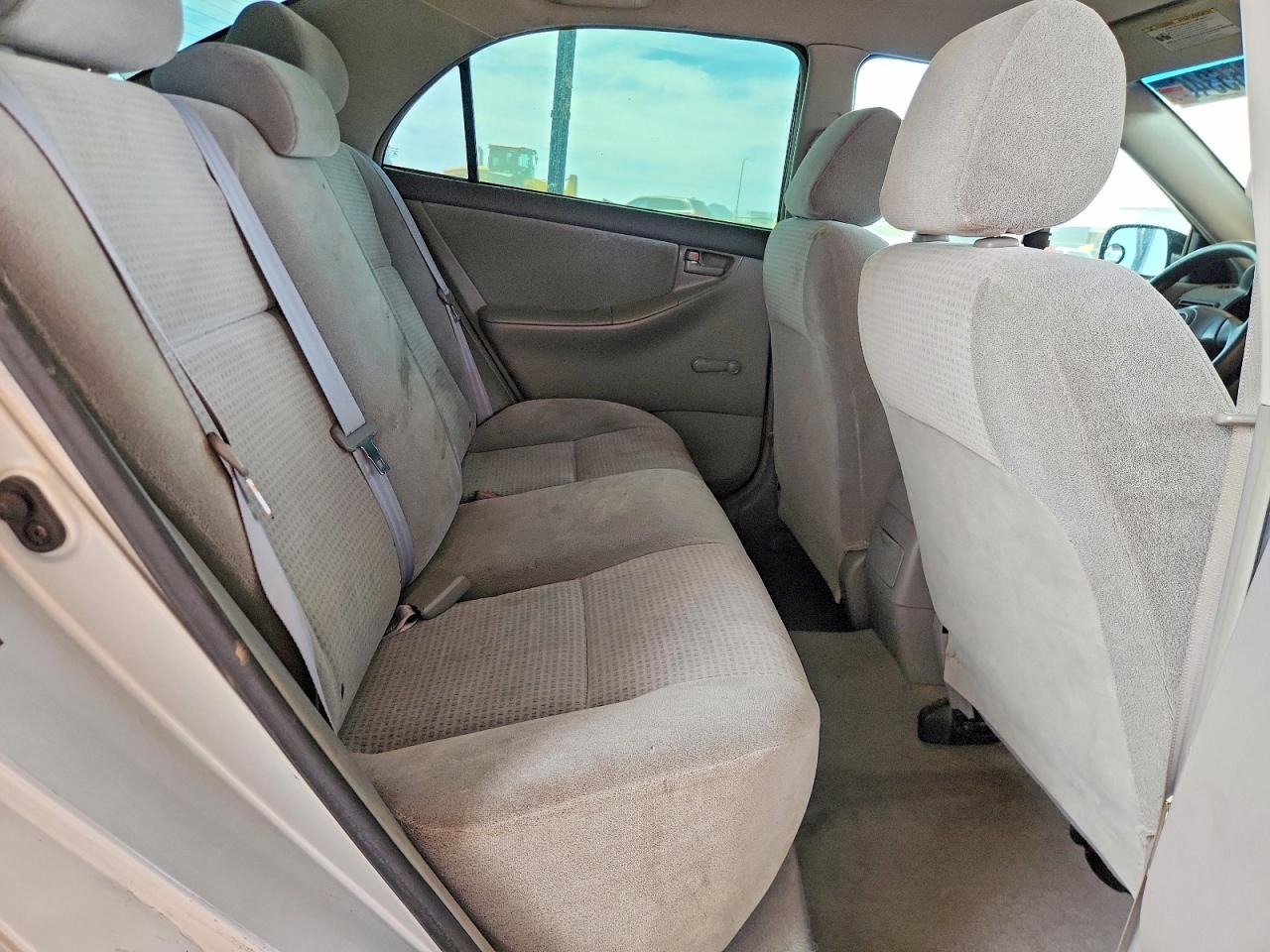 2008 Toyota Corolla Ce Silver vin: 2T1BR32E68C862083