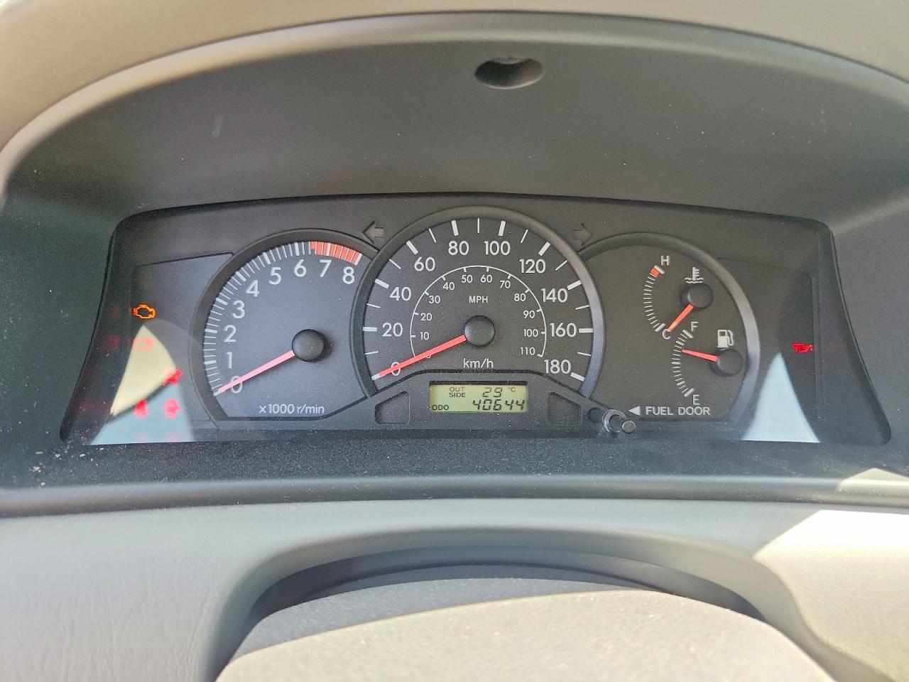 2008 Toyota Corolla Ce Silver vin: 2T1BR32E68C865632