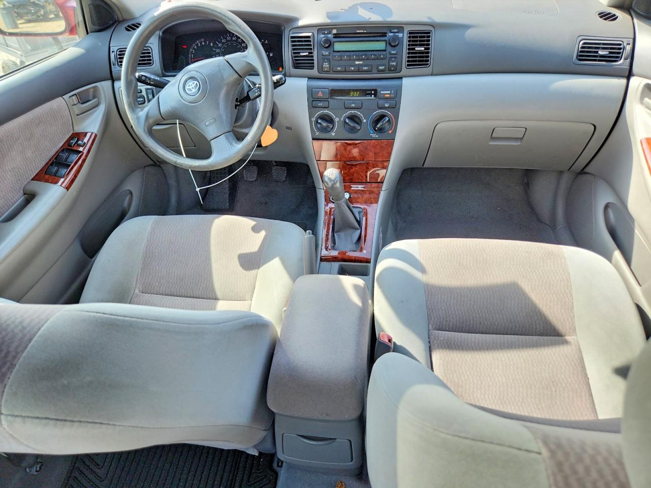 2008 Toyota Corolla Le Red vin: 2T1BR32E68C928826