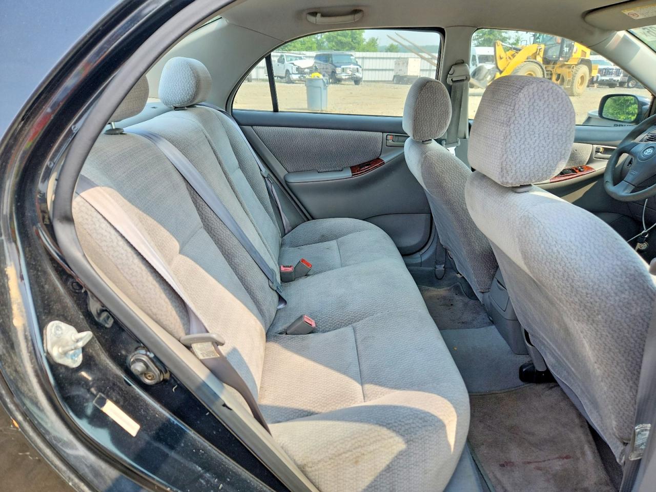 2003 Toyota Corolla Le Black vin: 2T1BR32E73C112765