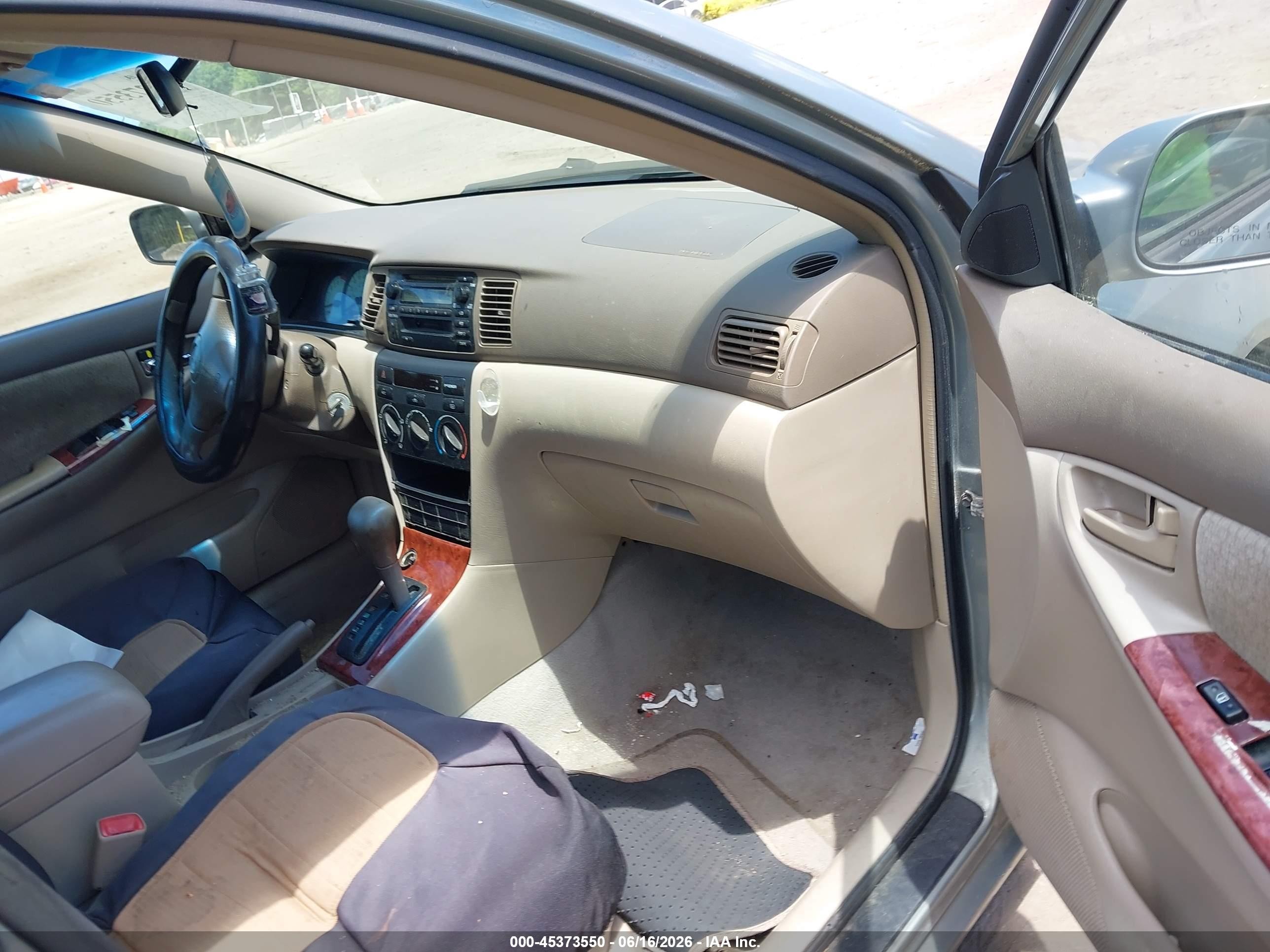 2004 Toyota Corolla Le Gray vin: 2T1BR32E74C193350