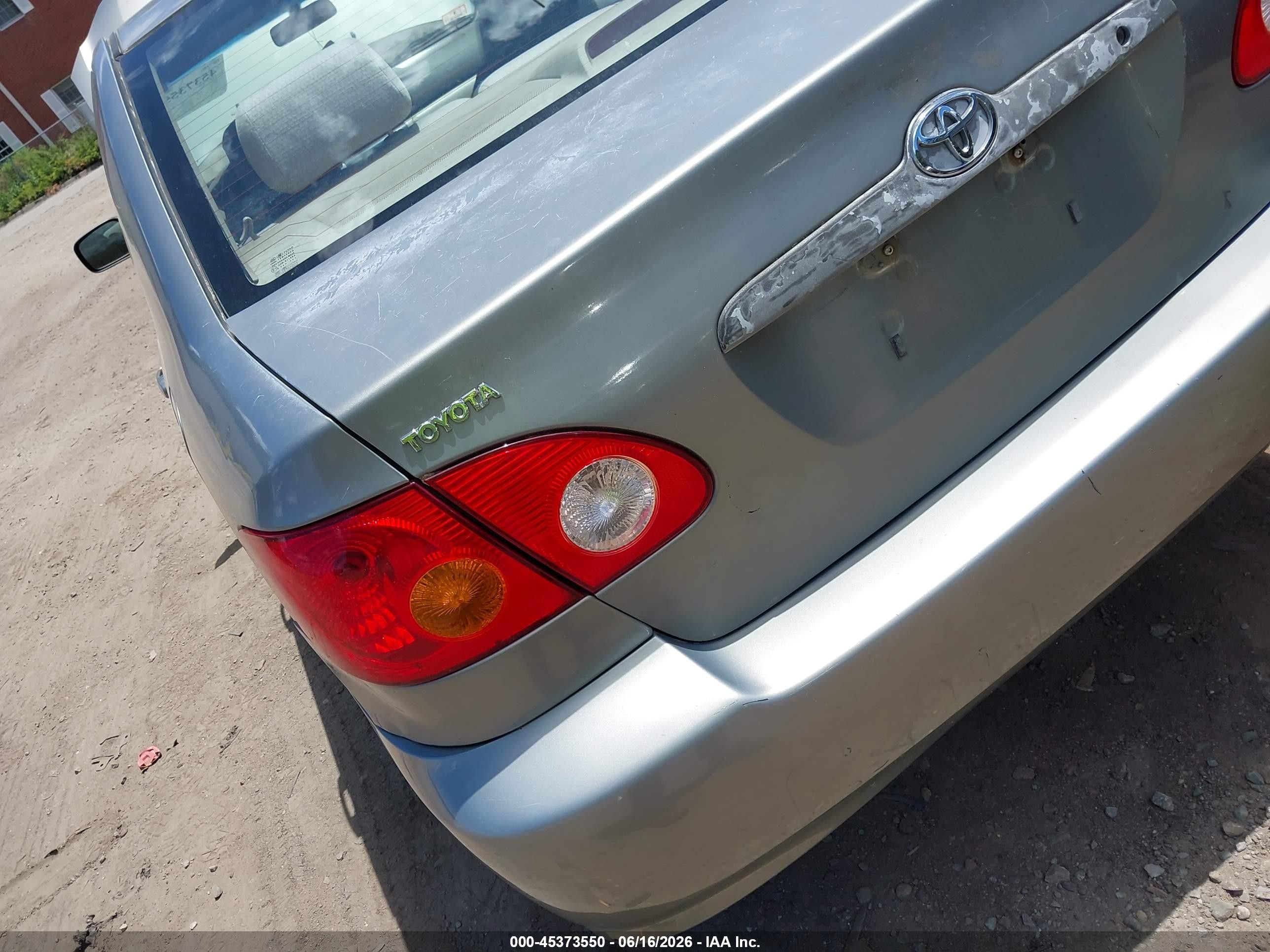 2004 Toyota Corolla Le Gray vin: 2T1BR32E74C193350