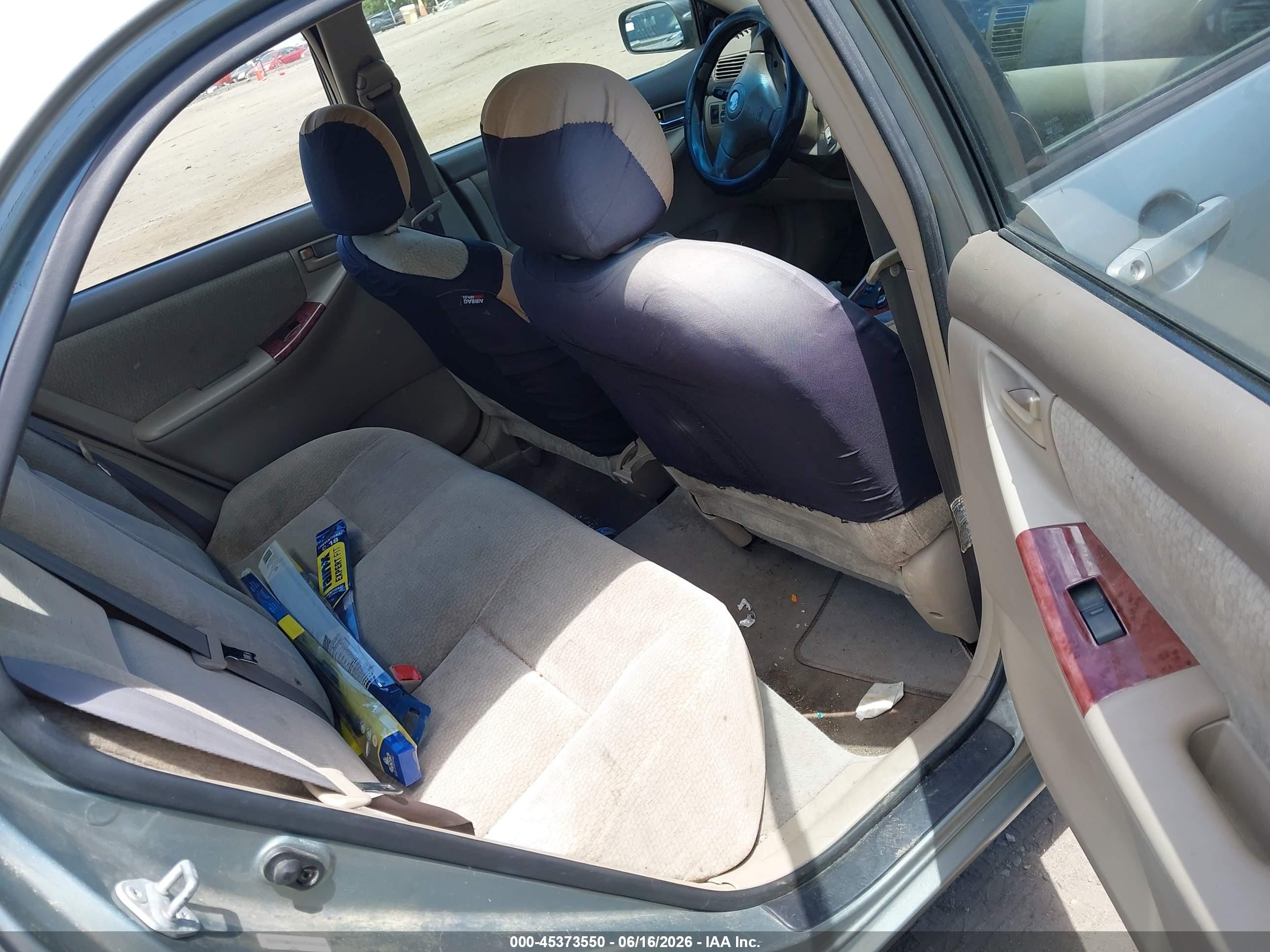 2004 Toyota Corolla Le Gray vin: 2T1BR32E74C193350
