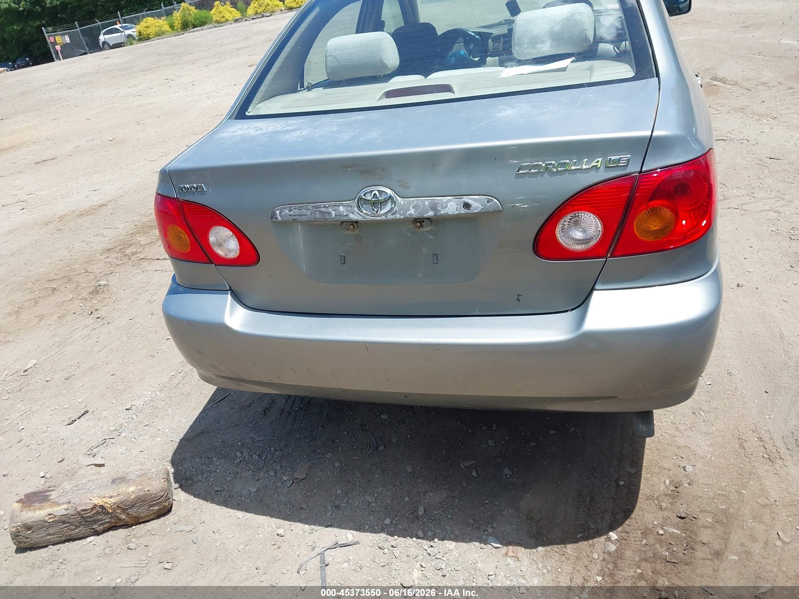2004 Toyota Corolla Le Gray vin: 2T1BR32E74C193350