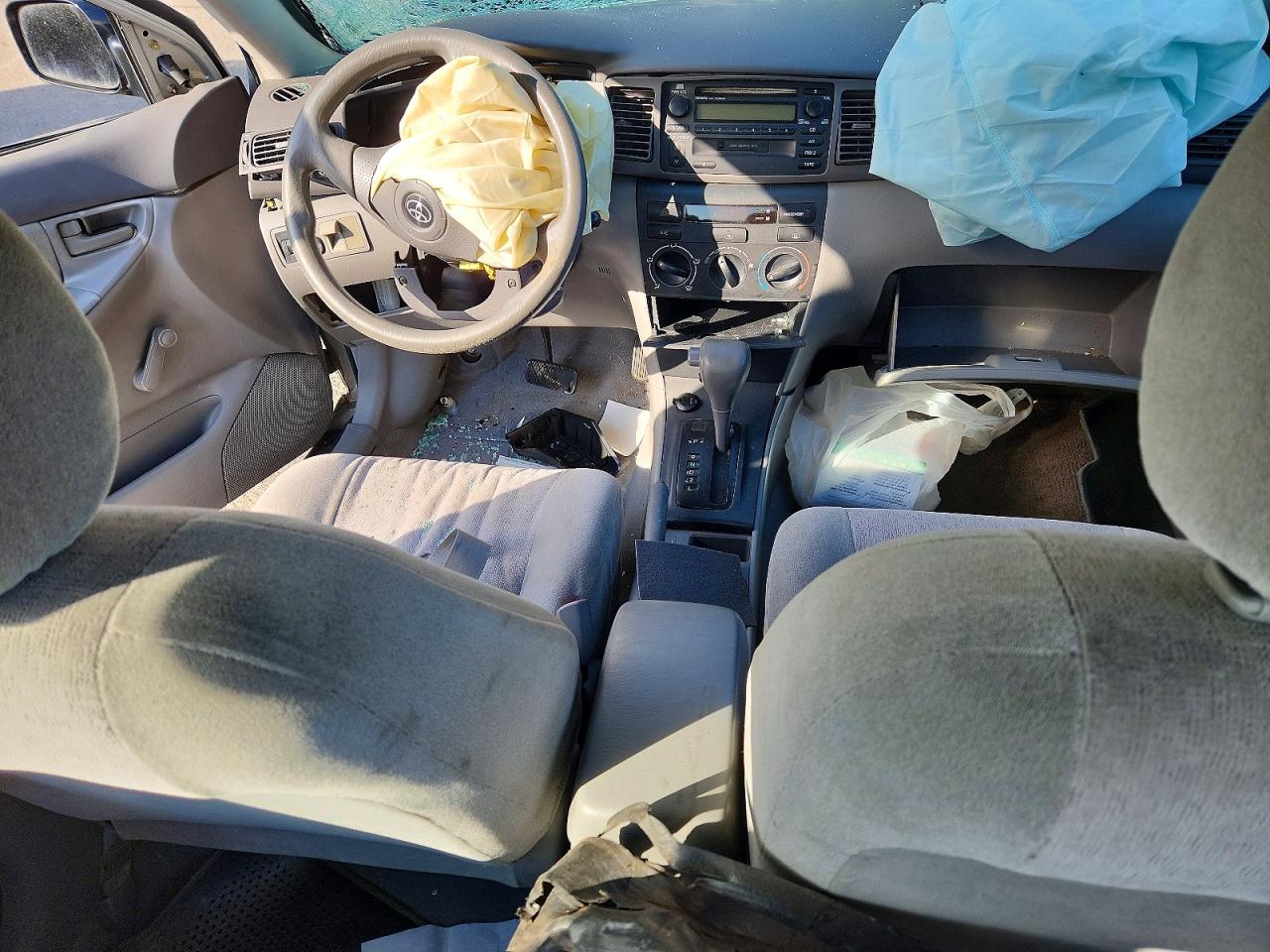 2004 Toyota Corolla Ce Silver vin: 2T1BR32E74C298115