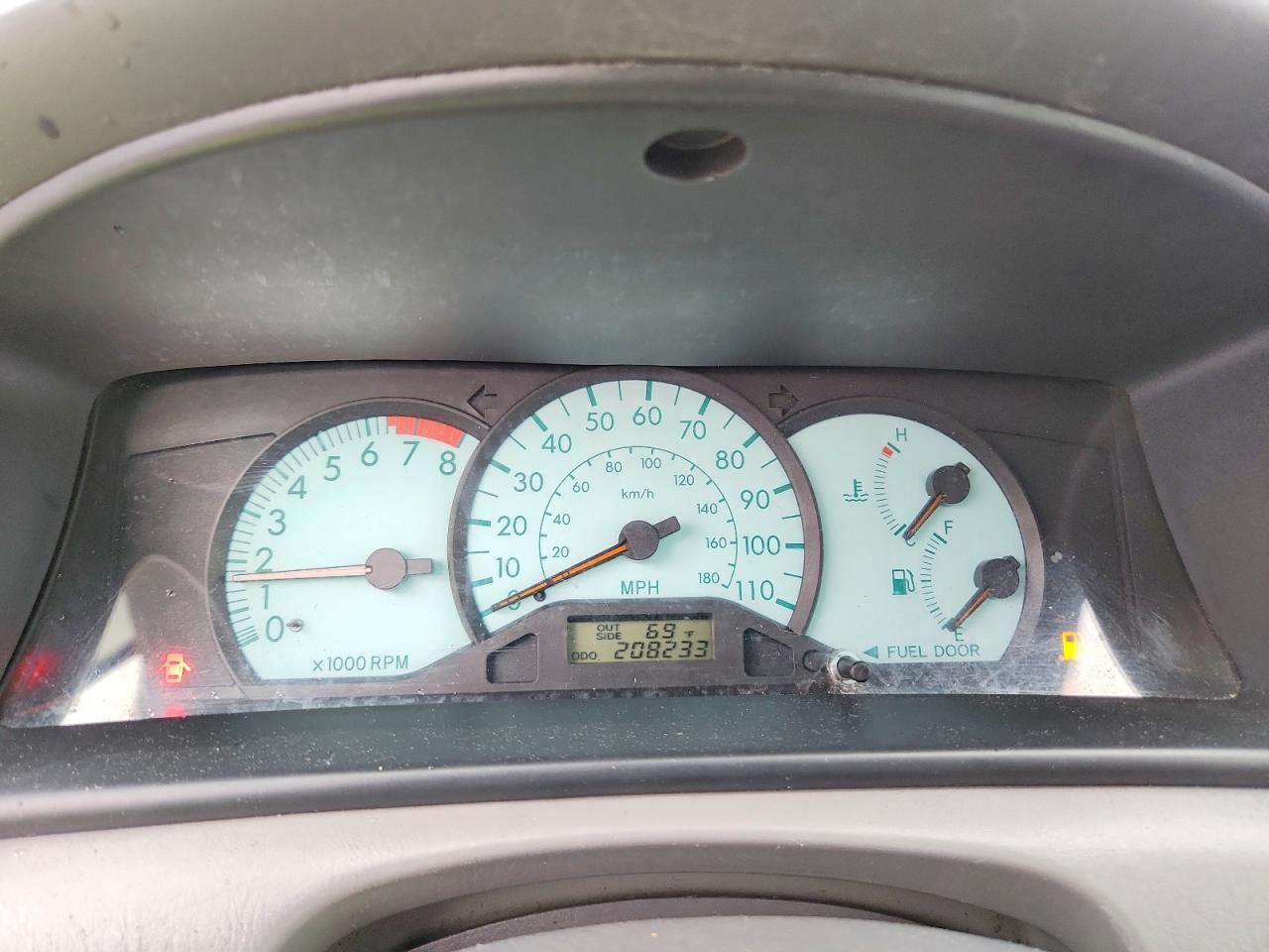 2004 Toyota Corolla Le Silver vin: 2T1BR32E74C299314