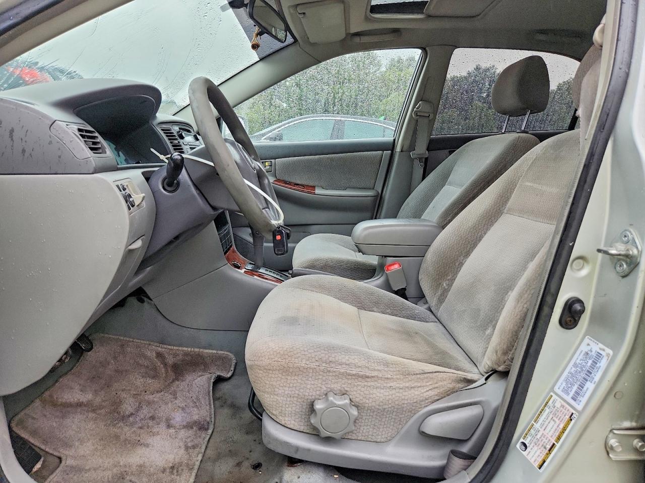2004 Toyota Corolla Le Silver vin: 2T1BR32E74C299314