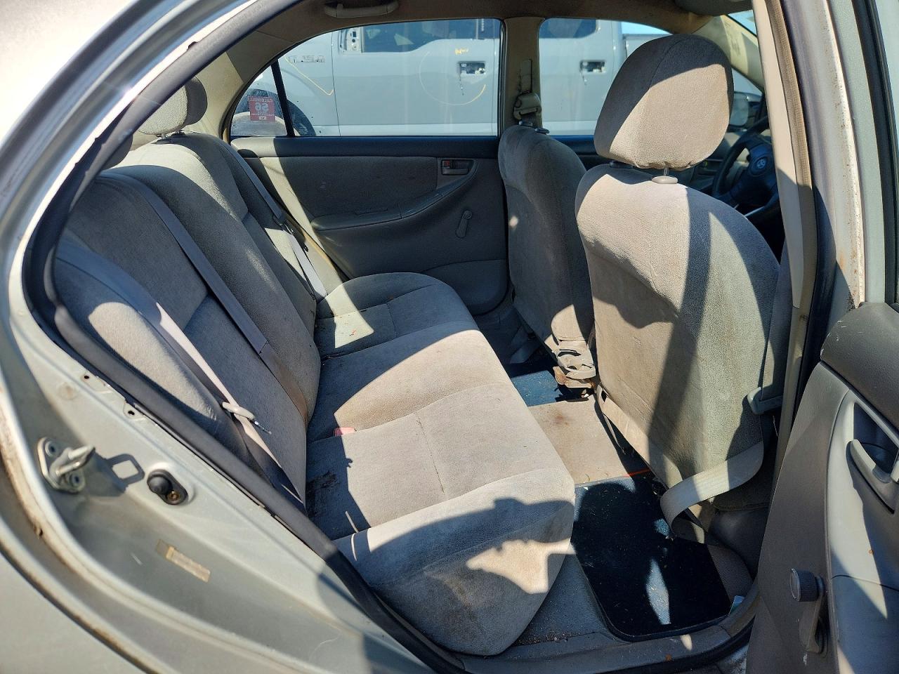 2004 Toyota Corolla Ce Silver vin: 2T1BR32E74C301272