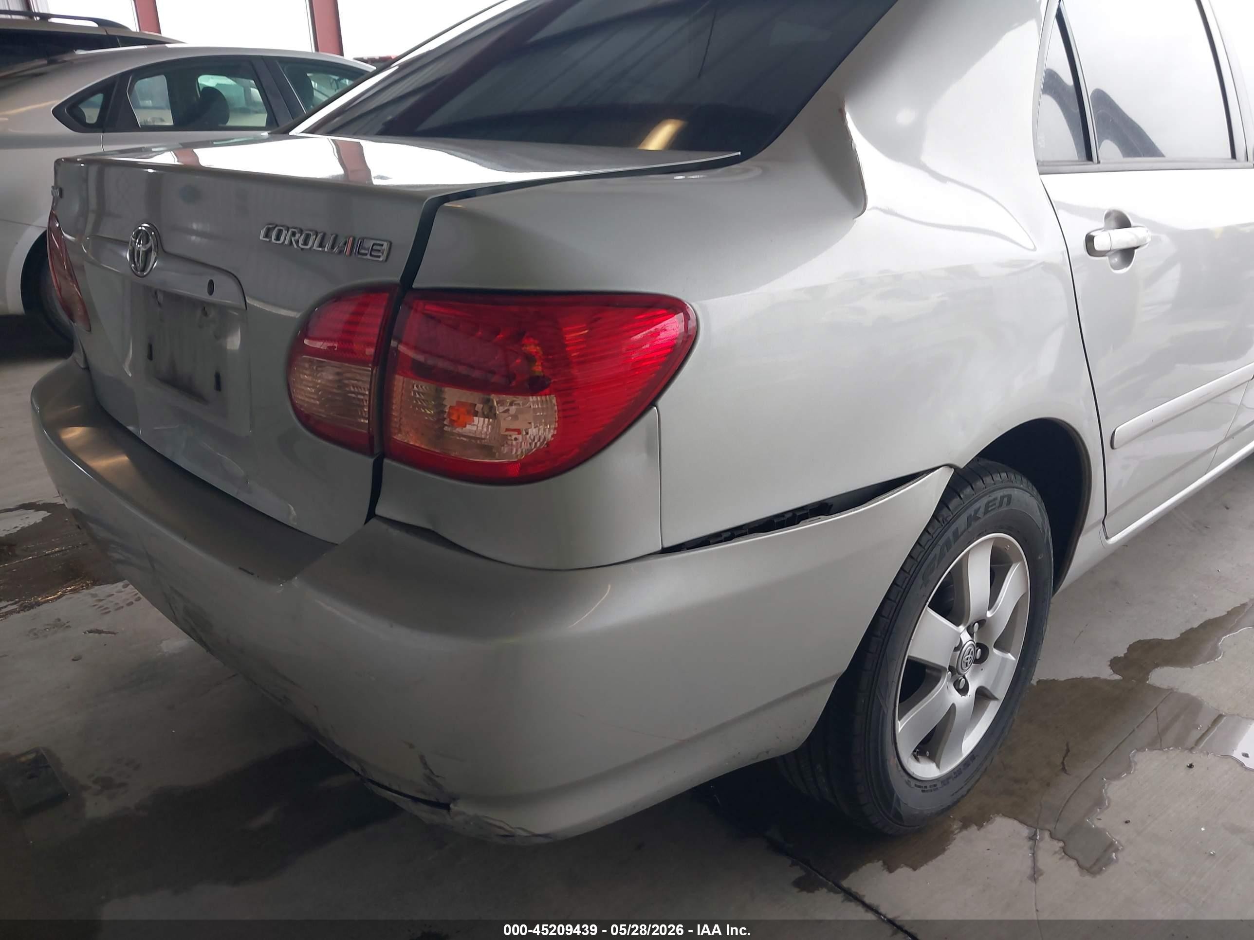 2004 Toyota Corolla Le Silver vin: 2T1BR32E74C316628