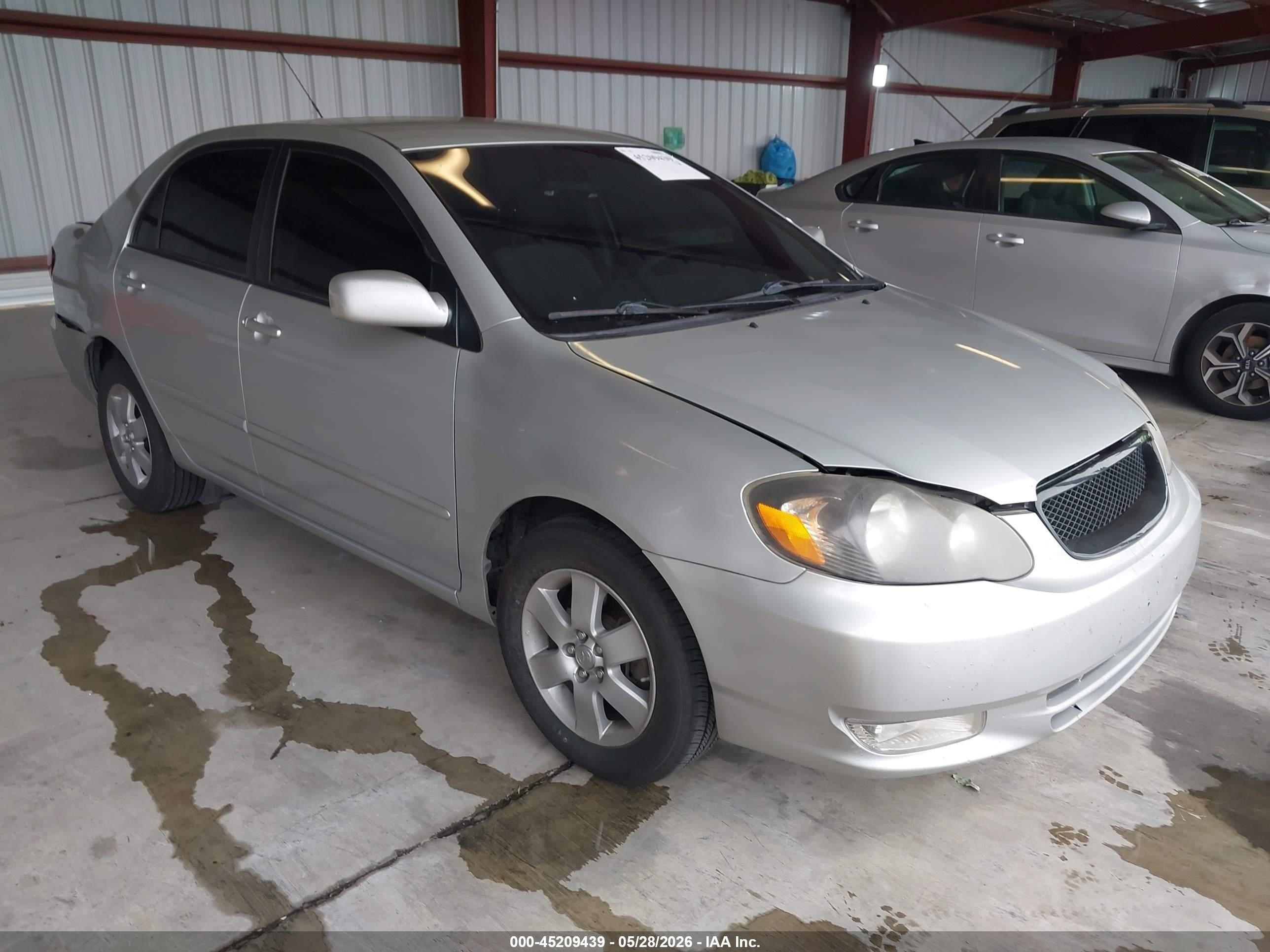 2004 Toyota Corolla Le Silver vin: 2T1BR32E74C316628