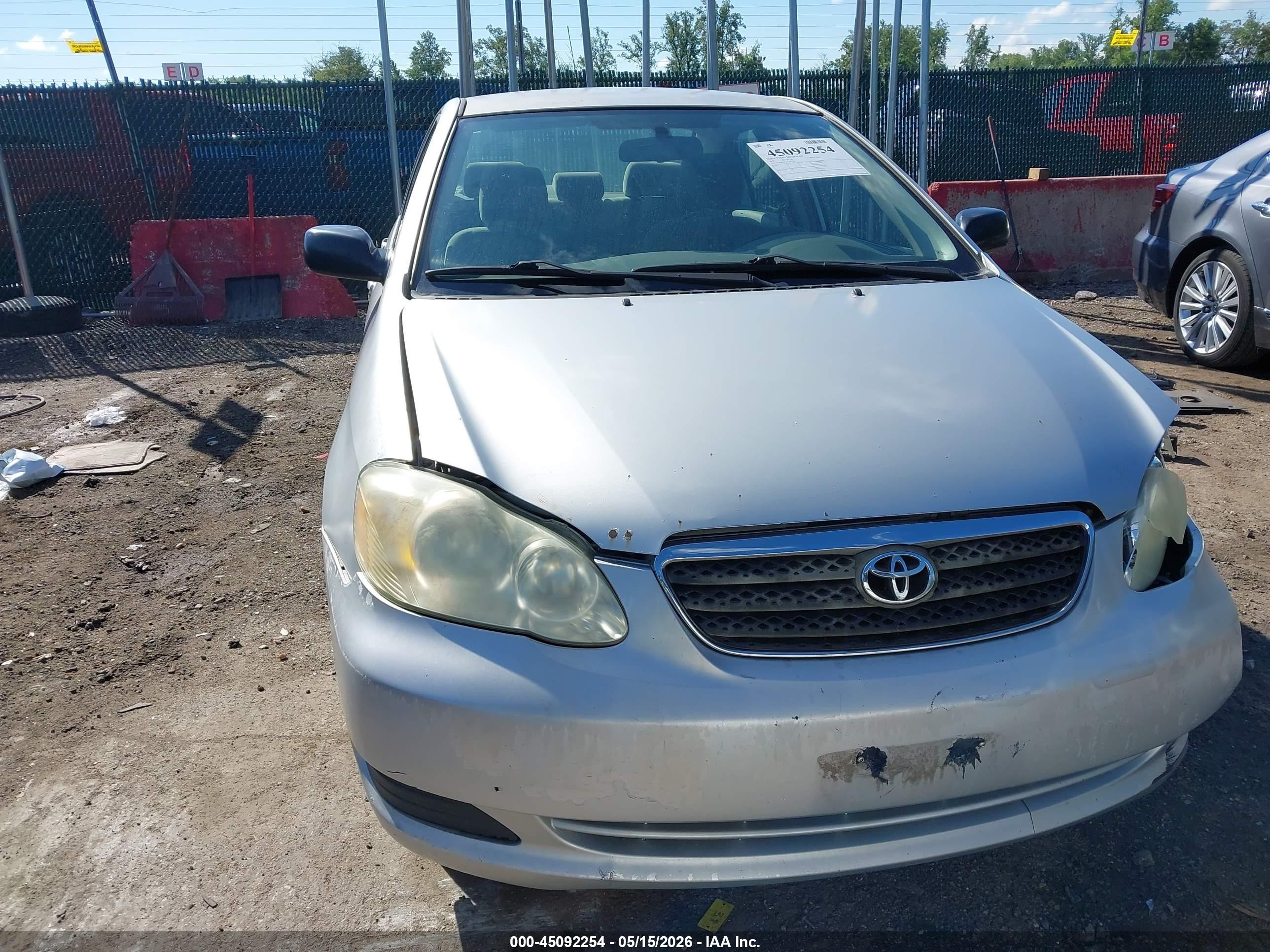 2005 Toyota Corolla Ce Silver vin: 2T1BR32E75C332118